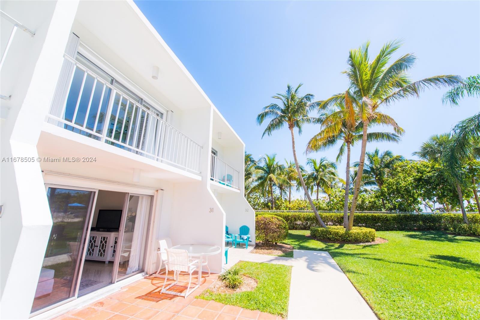 881 Ocean Dr #TH31, Key Biscayne FL 33149