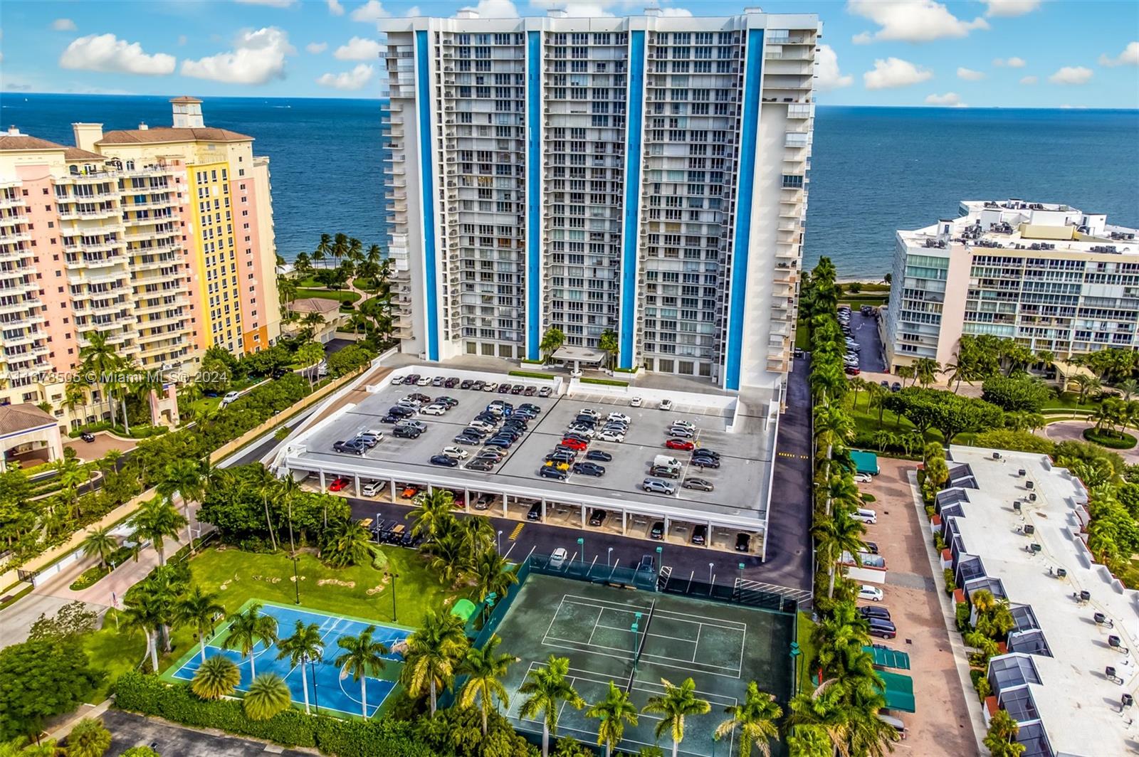 881 Ocean Dr #TH31, Key Biscayne FL 33149