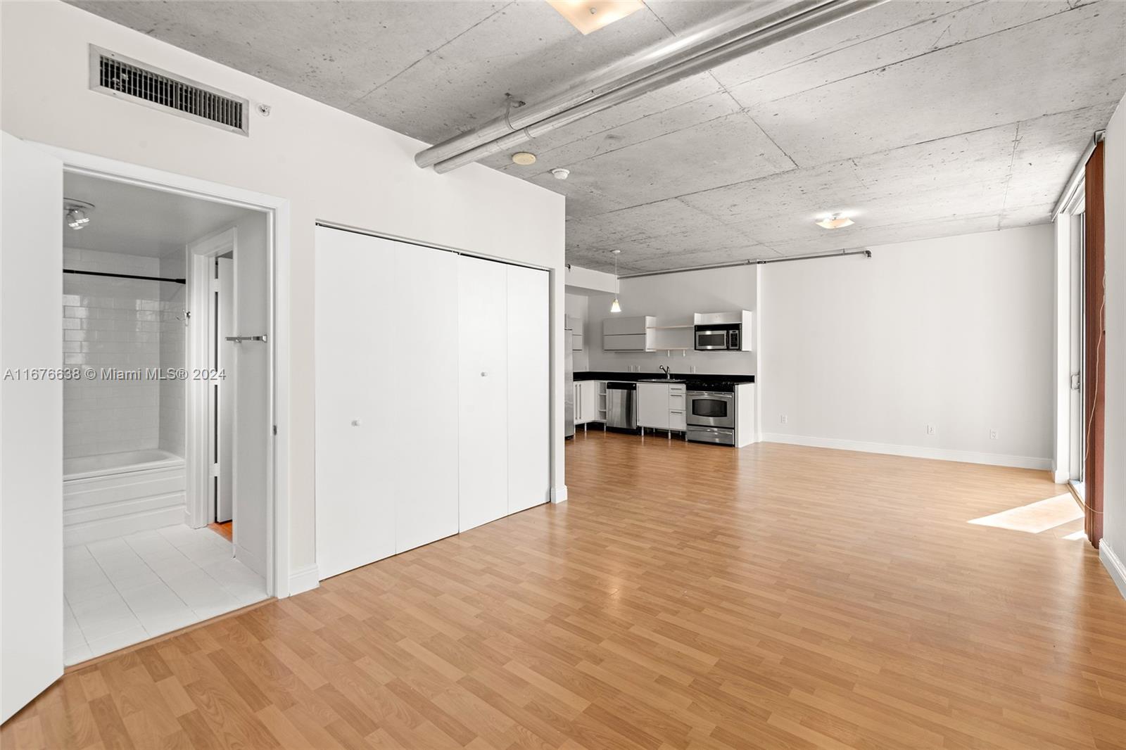690 SW 1st Ct #2726, Miami FL 33130