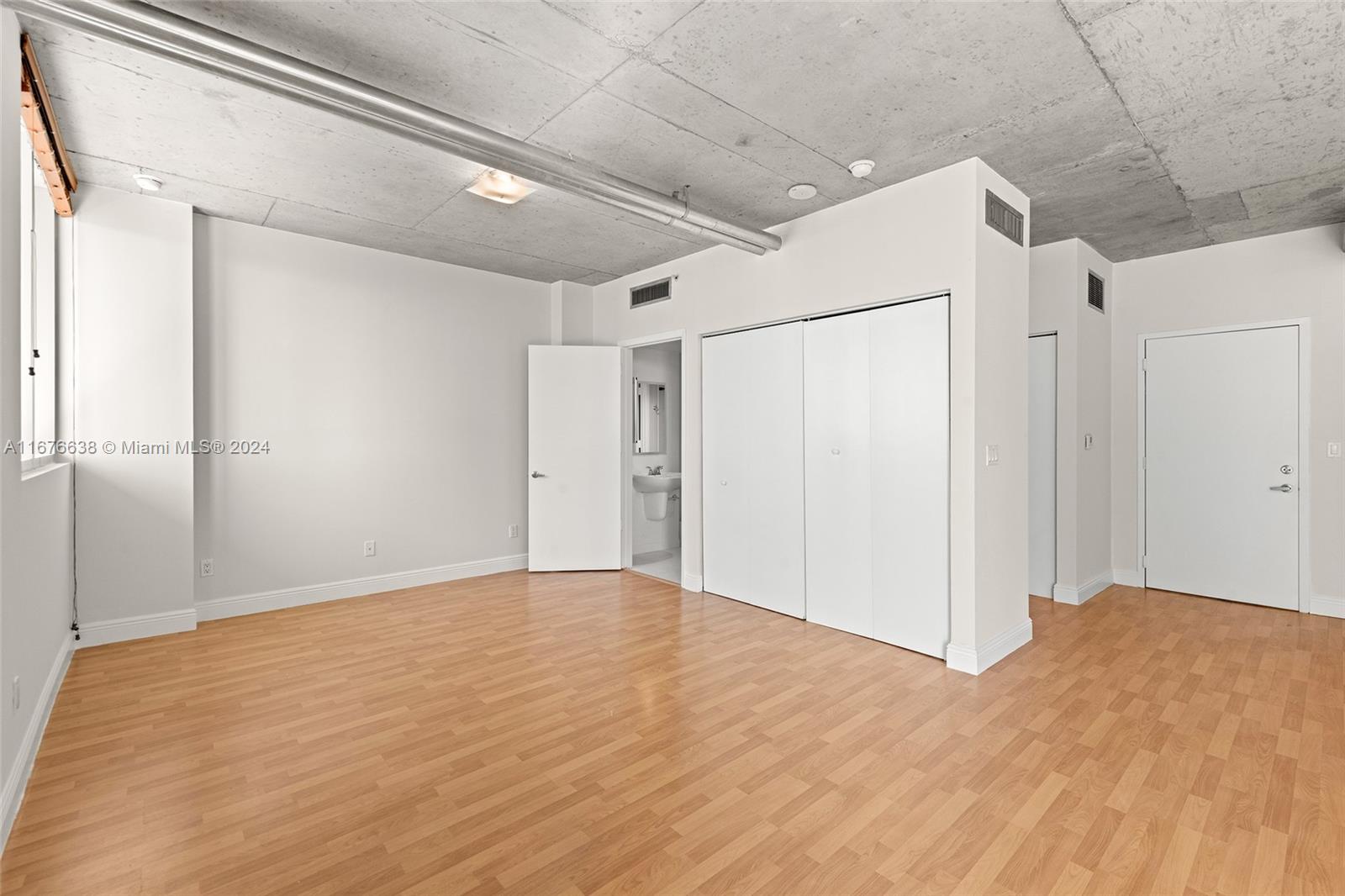 690 SW 1st Ct #2726, Miami FL 33130