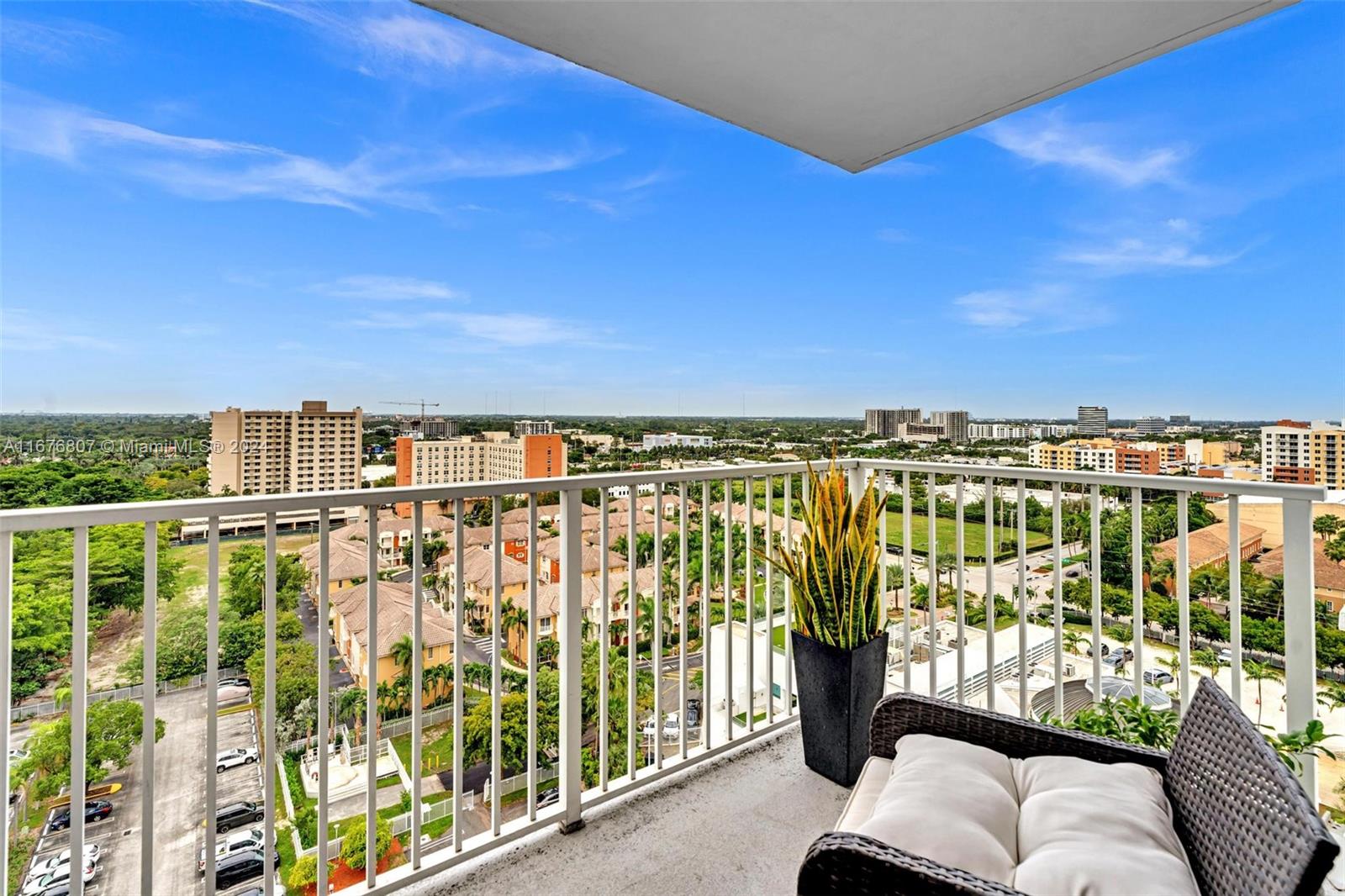 2801 NE 183rd St #1603W, Aventura, Florida image 24