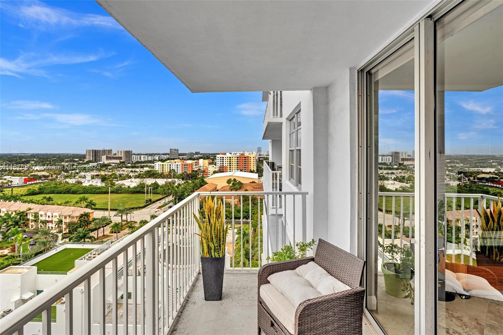 2801 NE 183rd St #1603W, Aventura, Florida image 28
