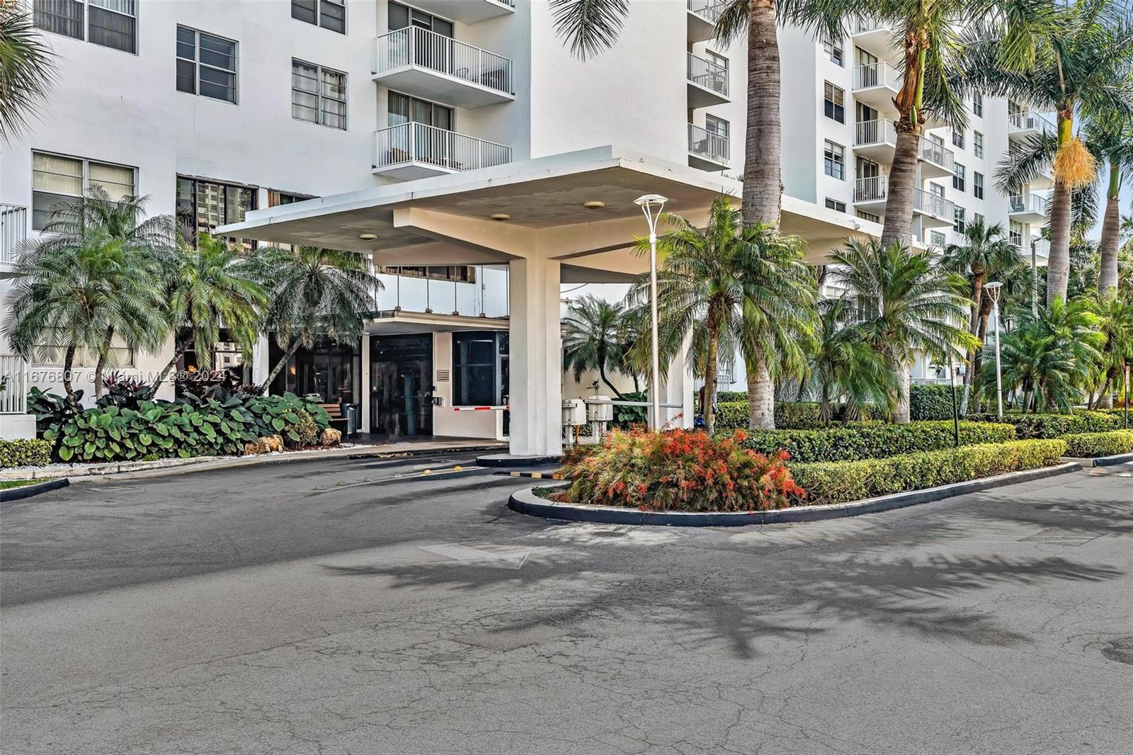 2801 NE 183rd St #1603W, Aventura, Florida image 40