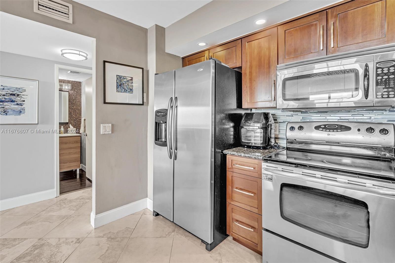 2801 NE 183rd St #1603W, Aventura, Florida image 9