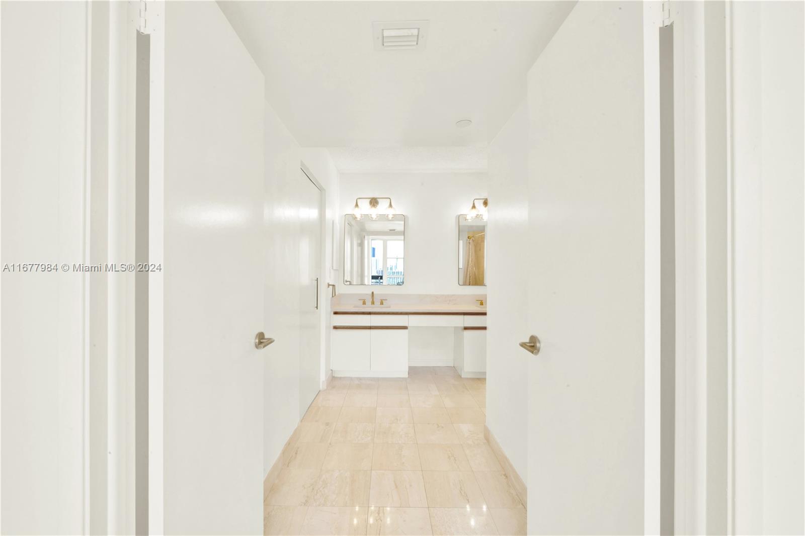 3600 Mystic Pointe Dr #1515, Aventura FL 33180