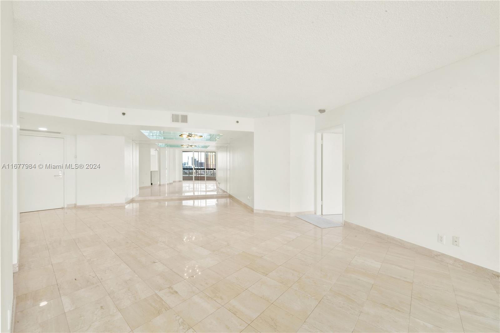 3600 Mystic Pointe Dr #1515, Aventura FL 33180