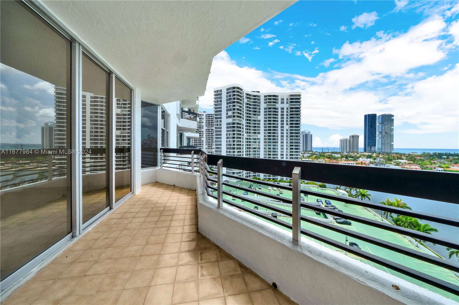 3600 Mystic Pointe Dr #1515, Aventura FL 33180