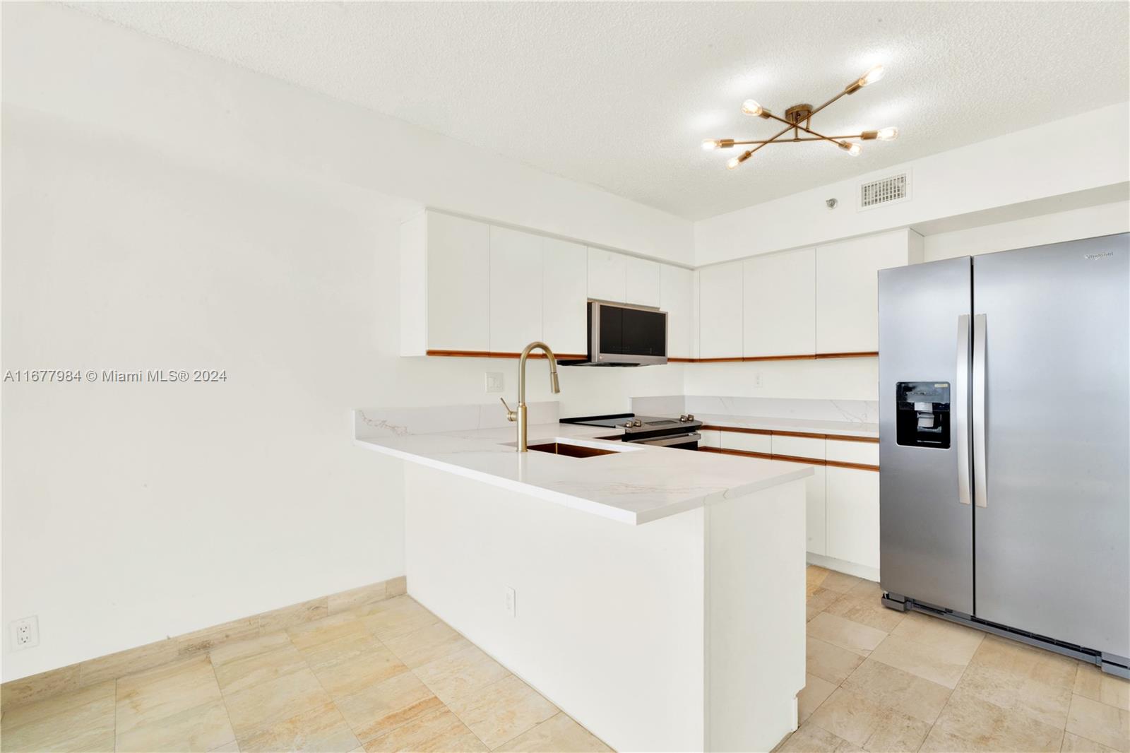 3600 Mystic Pointe Dr #1515, Aventura FL 33180