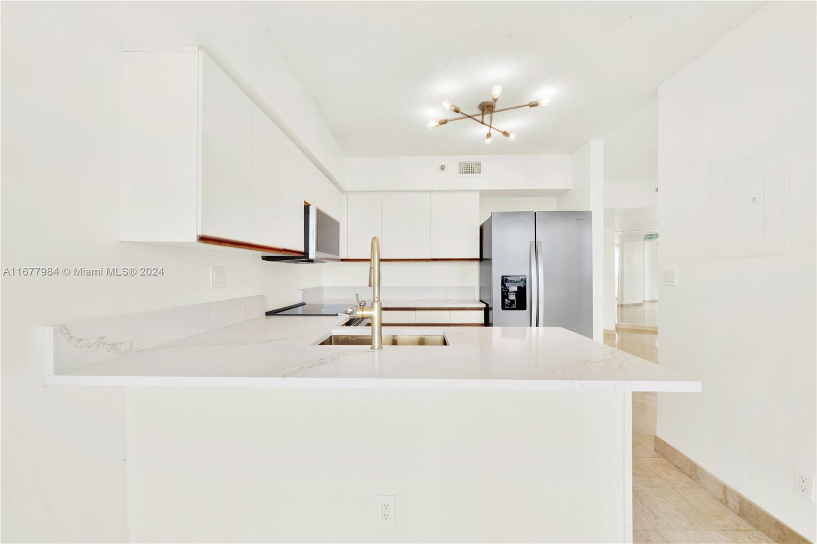 3600 Mystic Pointe Dr #1515, Aventura FL 33180