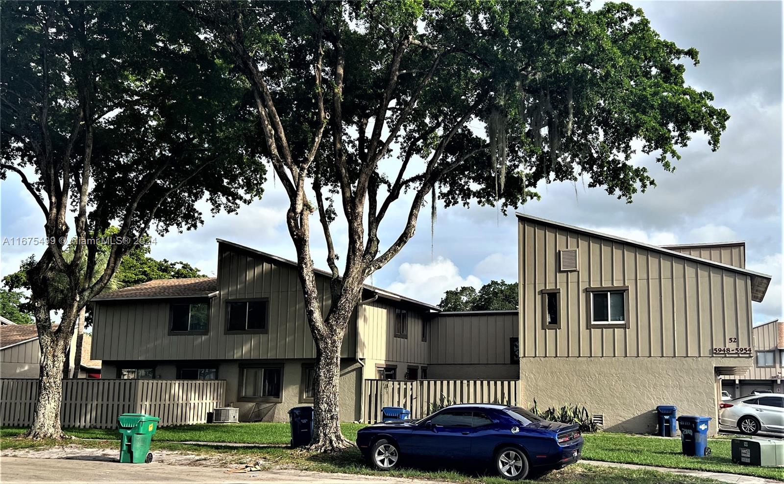 Residential, Lauderhill, Florida image 13