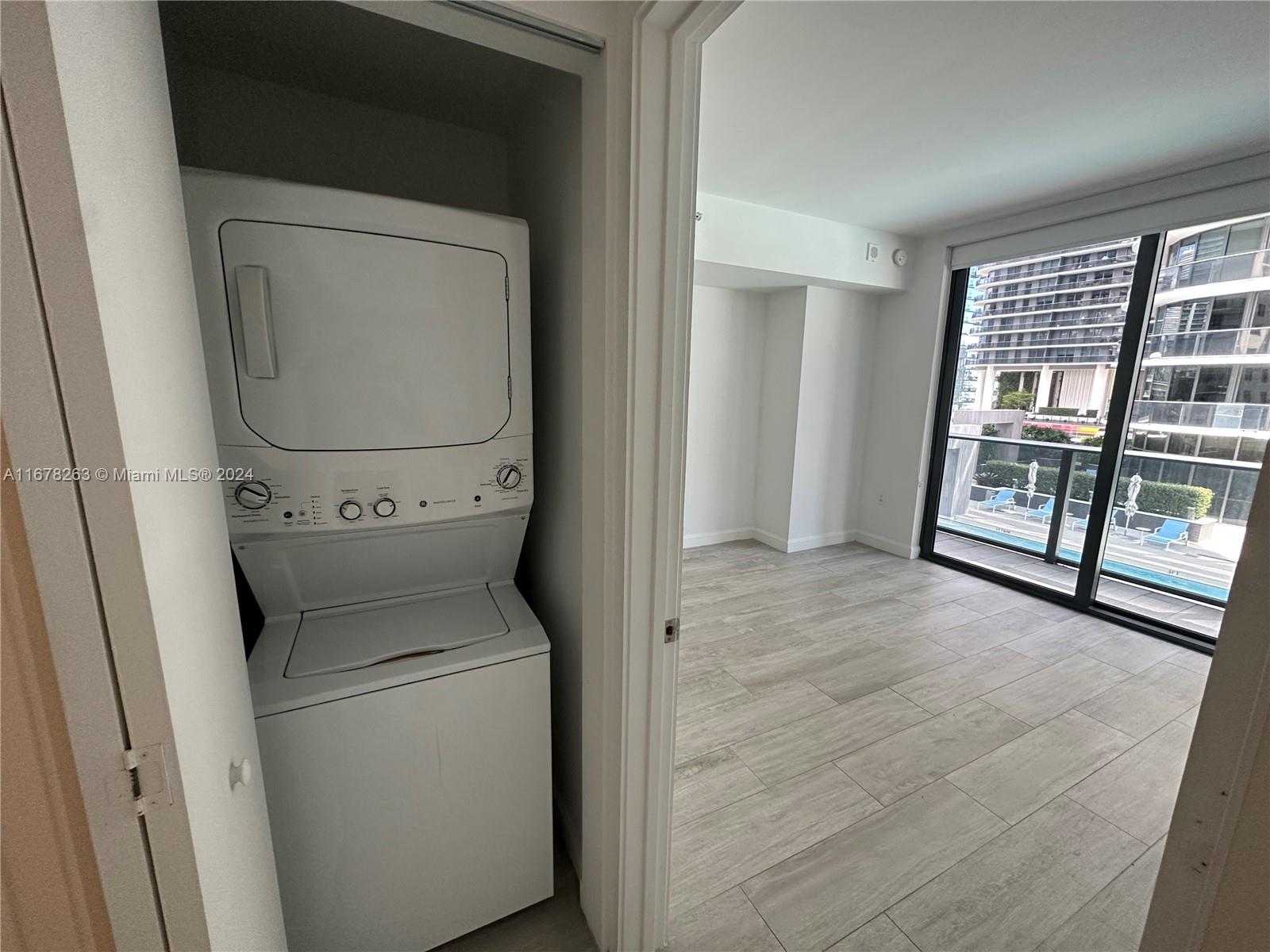 55 SW 9th St #1202, Miami FL 33130