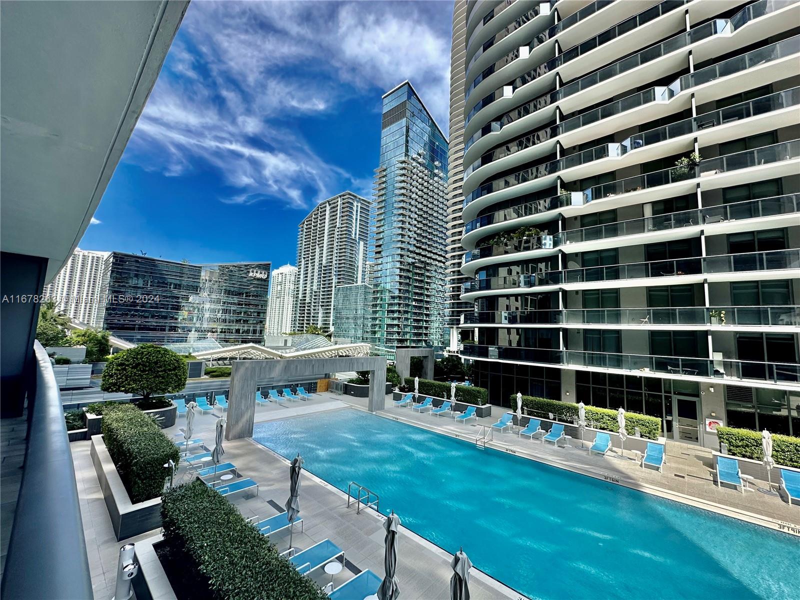 55 SW 9th St #1202, Miami FL 33130