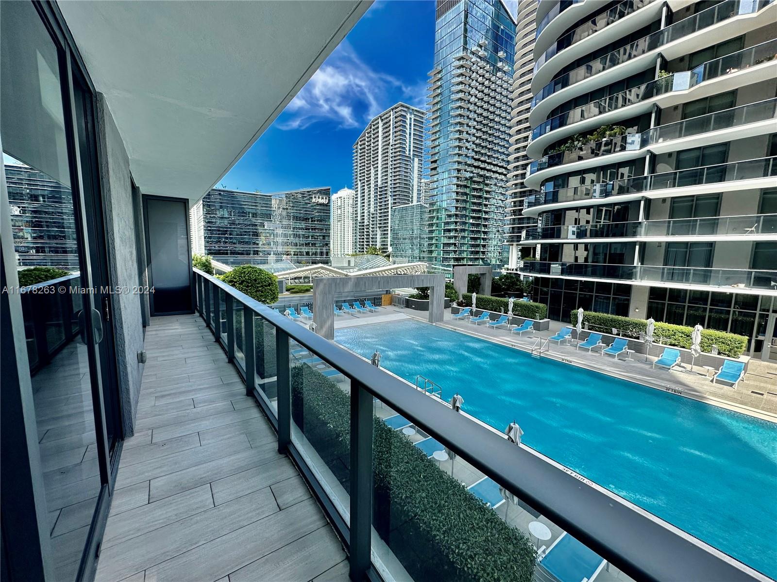 55 SW 9th St #1202, Miami FL 33130