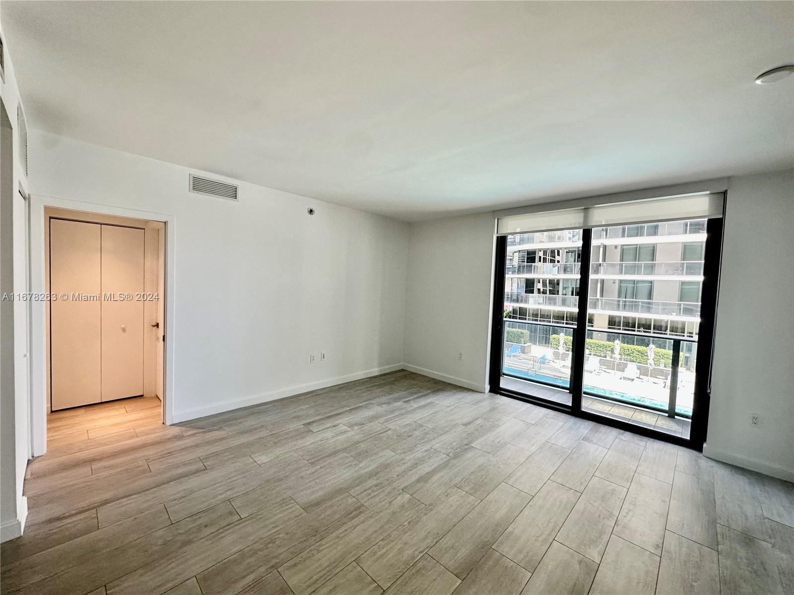 55 SW 9th St #1202, Miami FL 33130