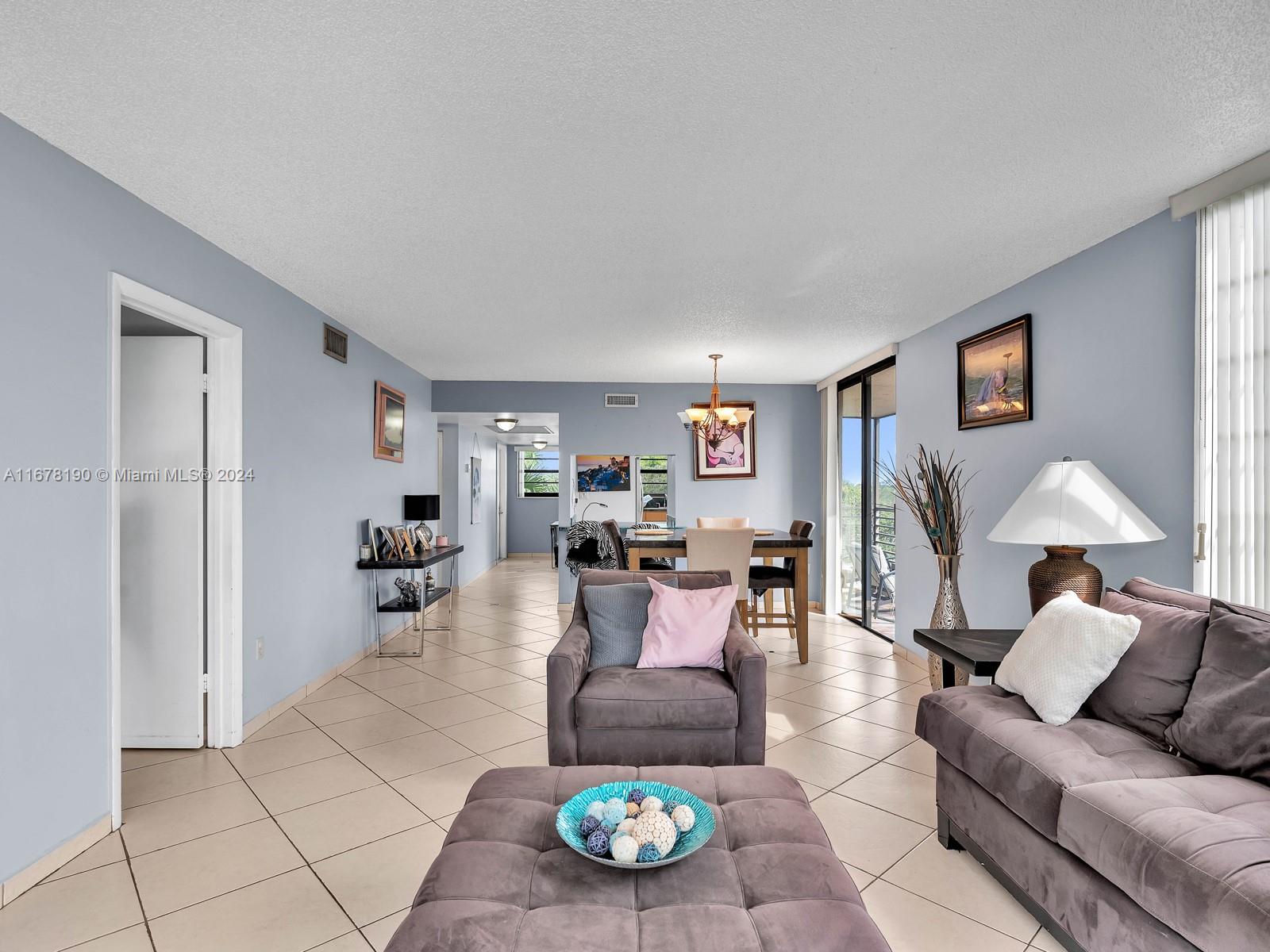 900 Colony Point Cir #401, Pembroke Pines, Florida image 7