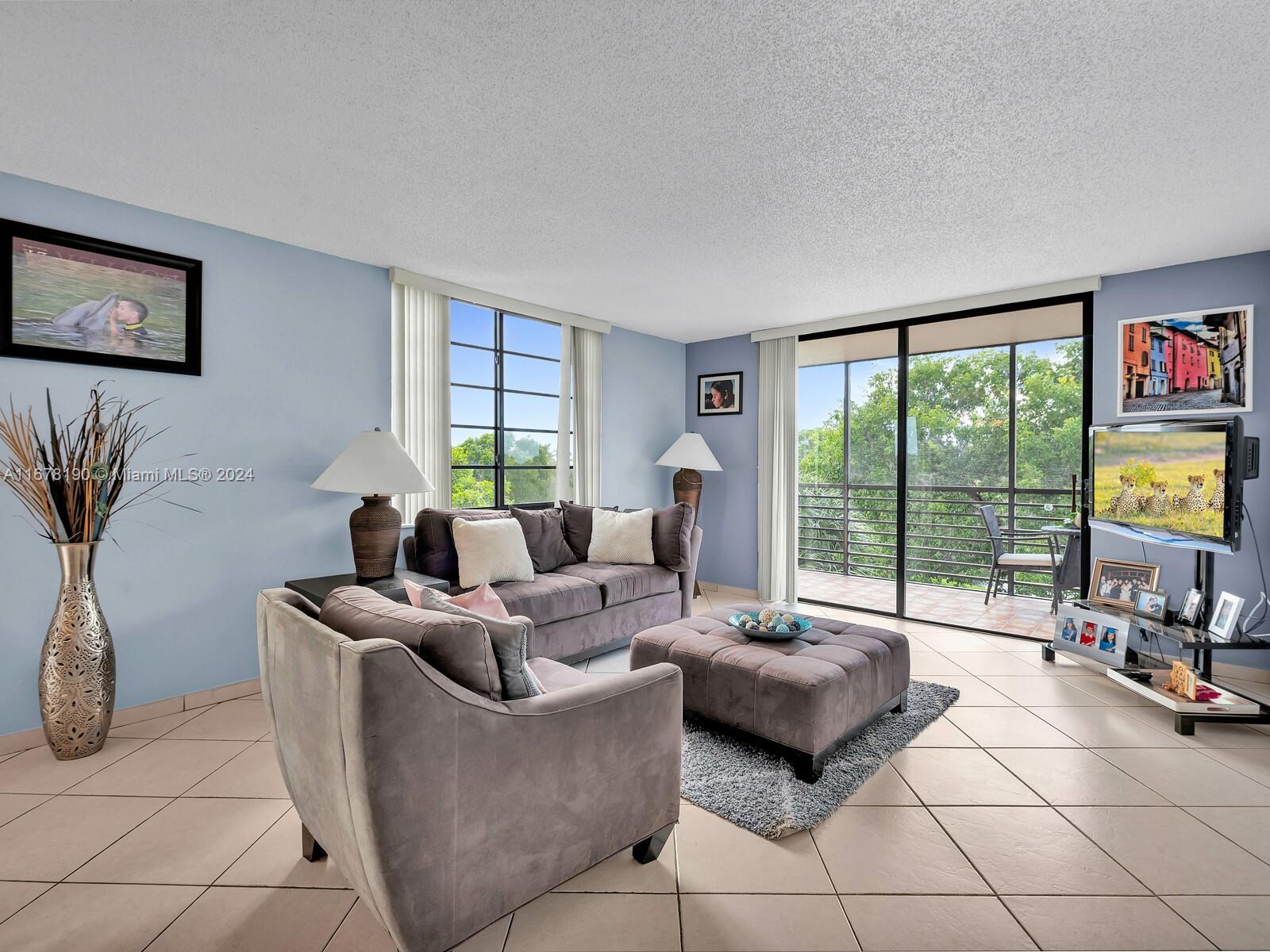 900 Colony Point Cir #401, Pembroke Pines, Florida image 9