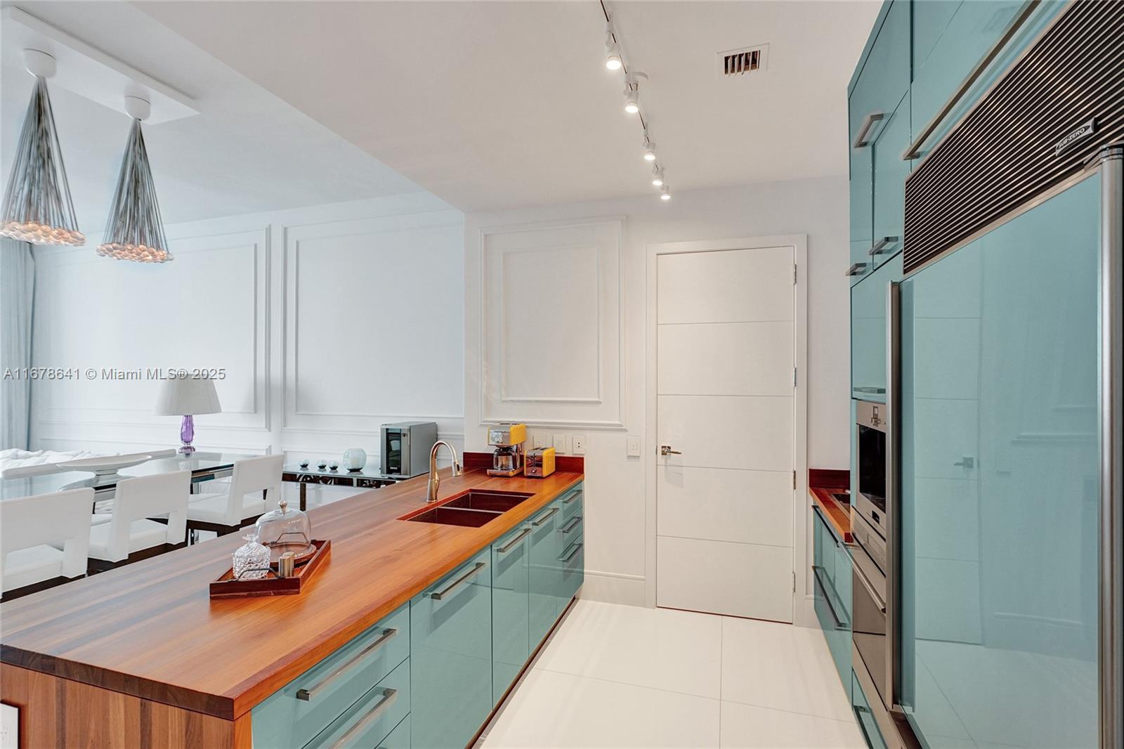 15811 Collins Ave #3302, Sunny Isles Beach FL 33160