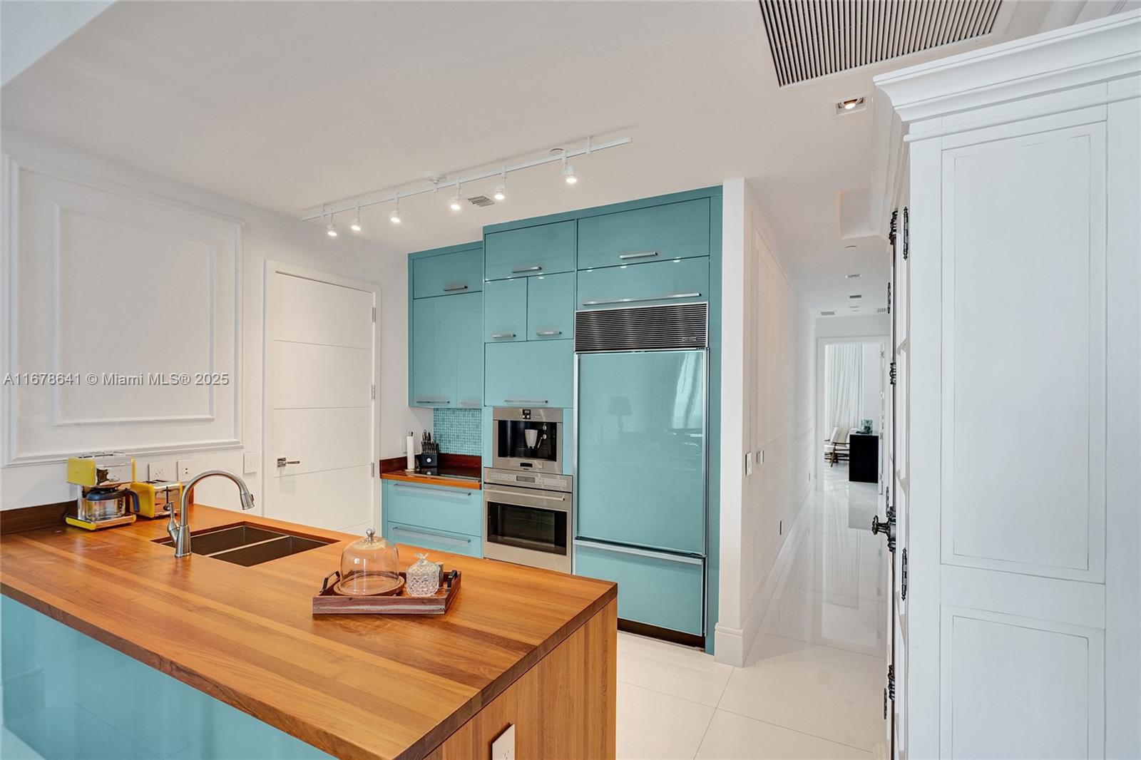 15811 Collins Ave #3302, Sunny Isles Beach FL 33160