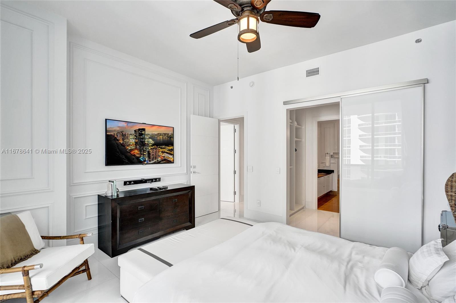 15811 Collins Ave #3302, Sunny Isles Beach FL 33160