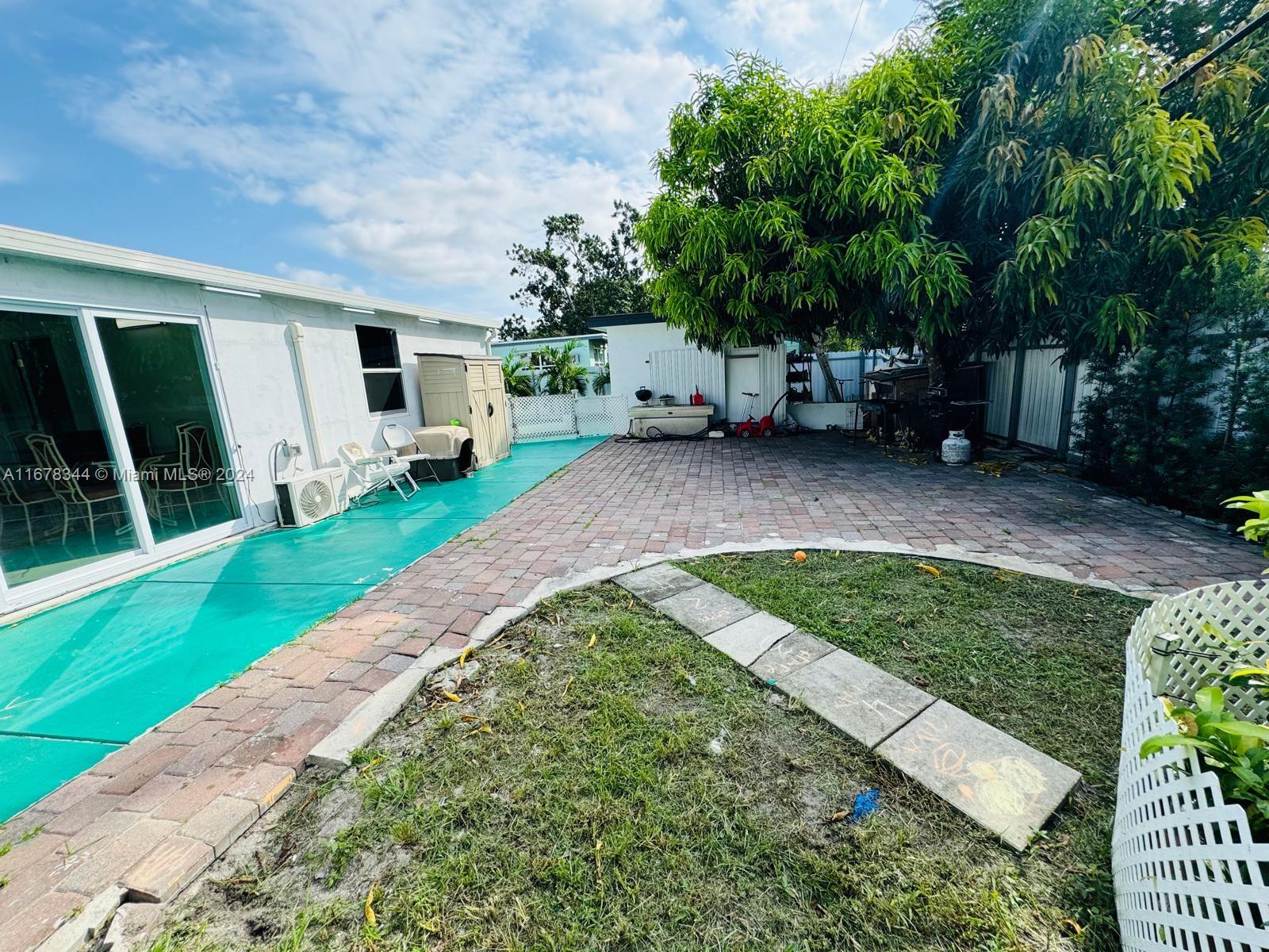 2500 NW 162nd St, Miami Gardens, Florida image 16