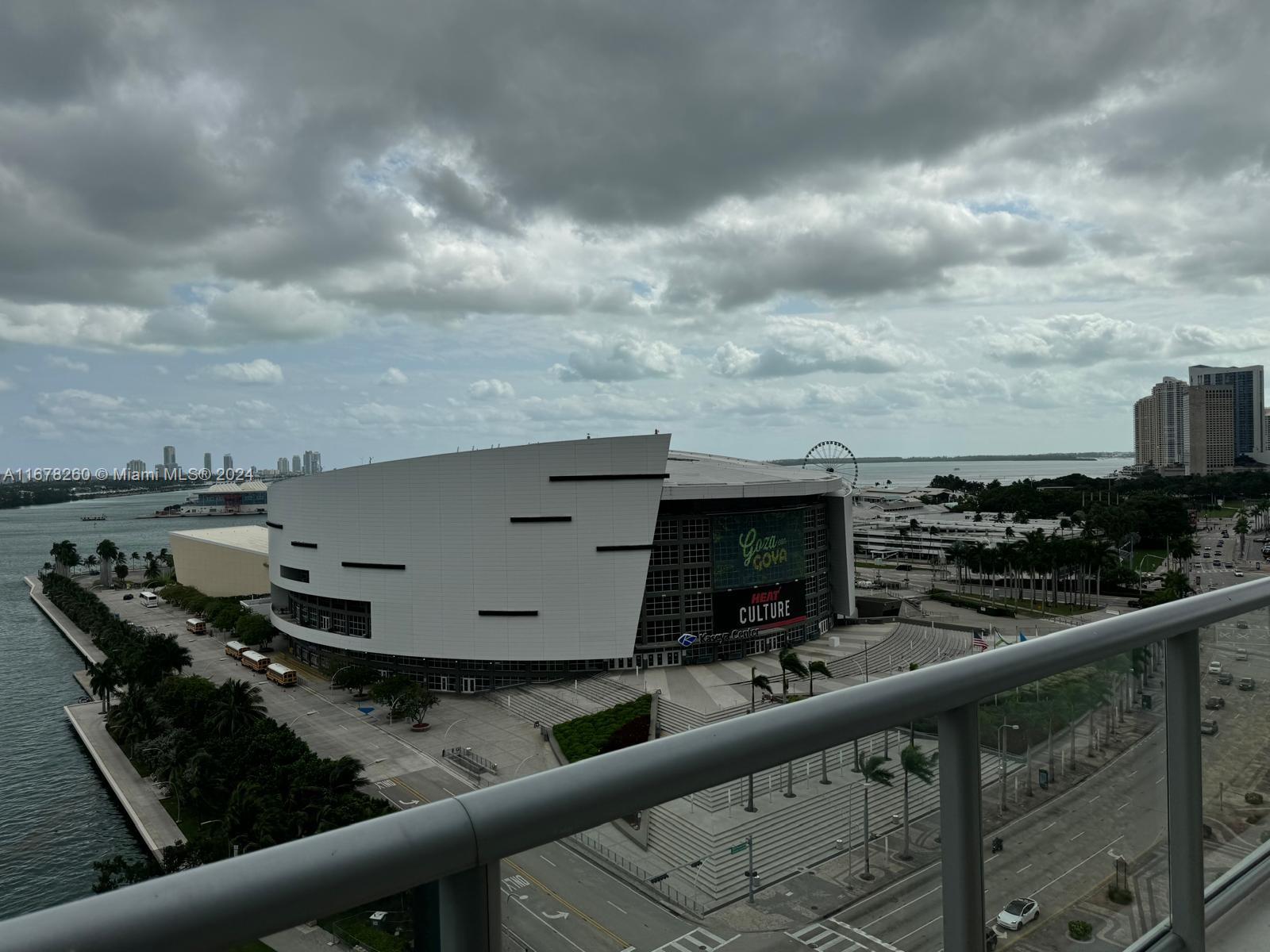 888 Biscayne Blvd #2801, Miami FL 33132