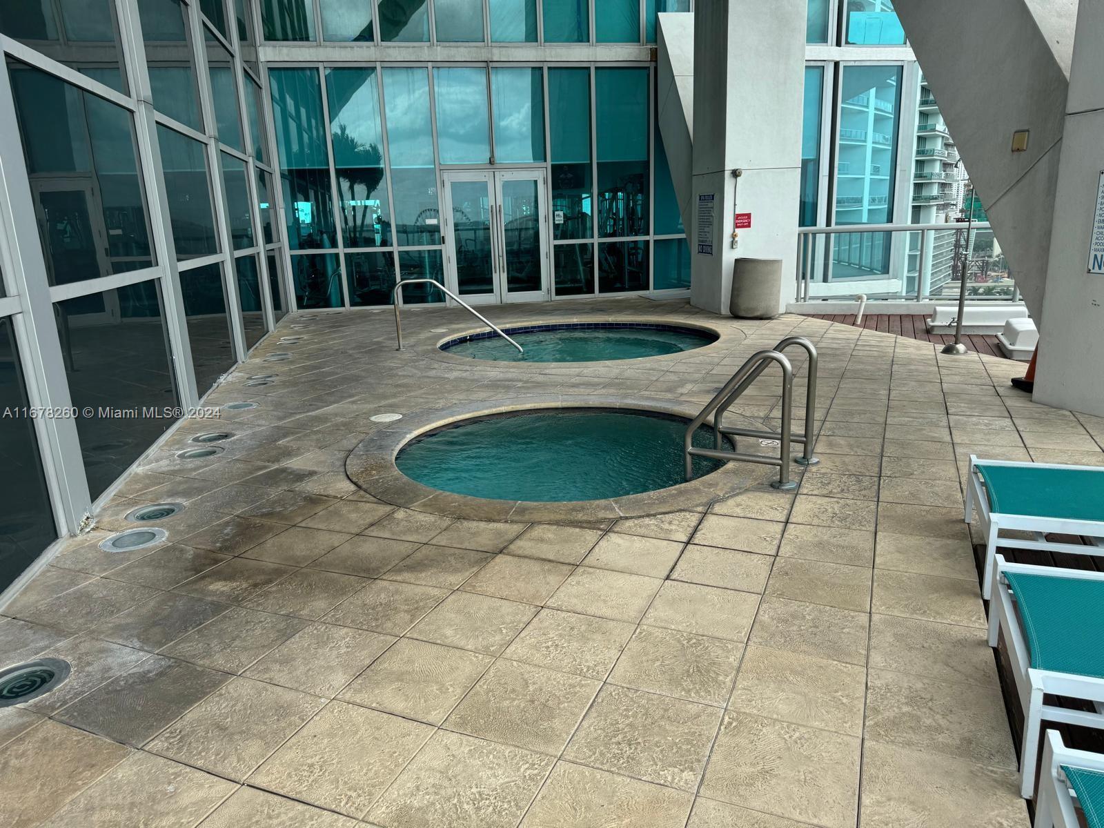888 Biscayne Blvd #2801, Miami FL 33132