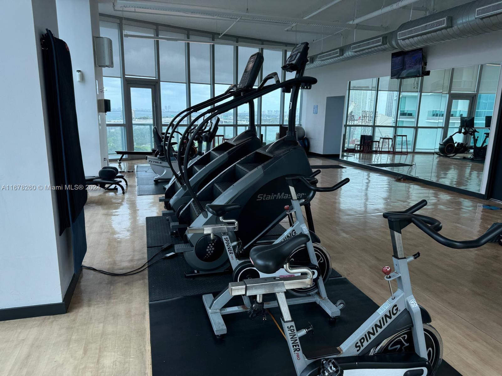 888 Biscayne Blvd #2801, Miami FL 33132