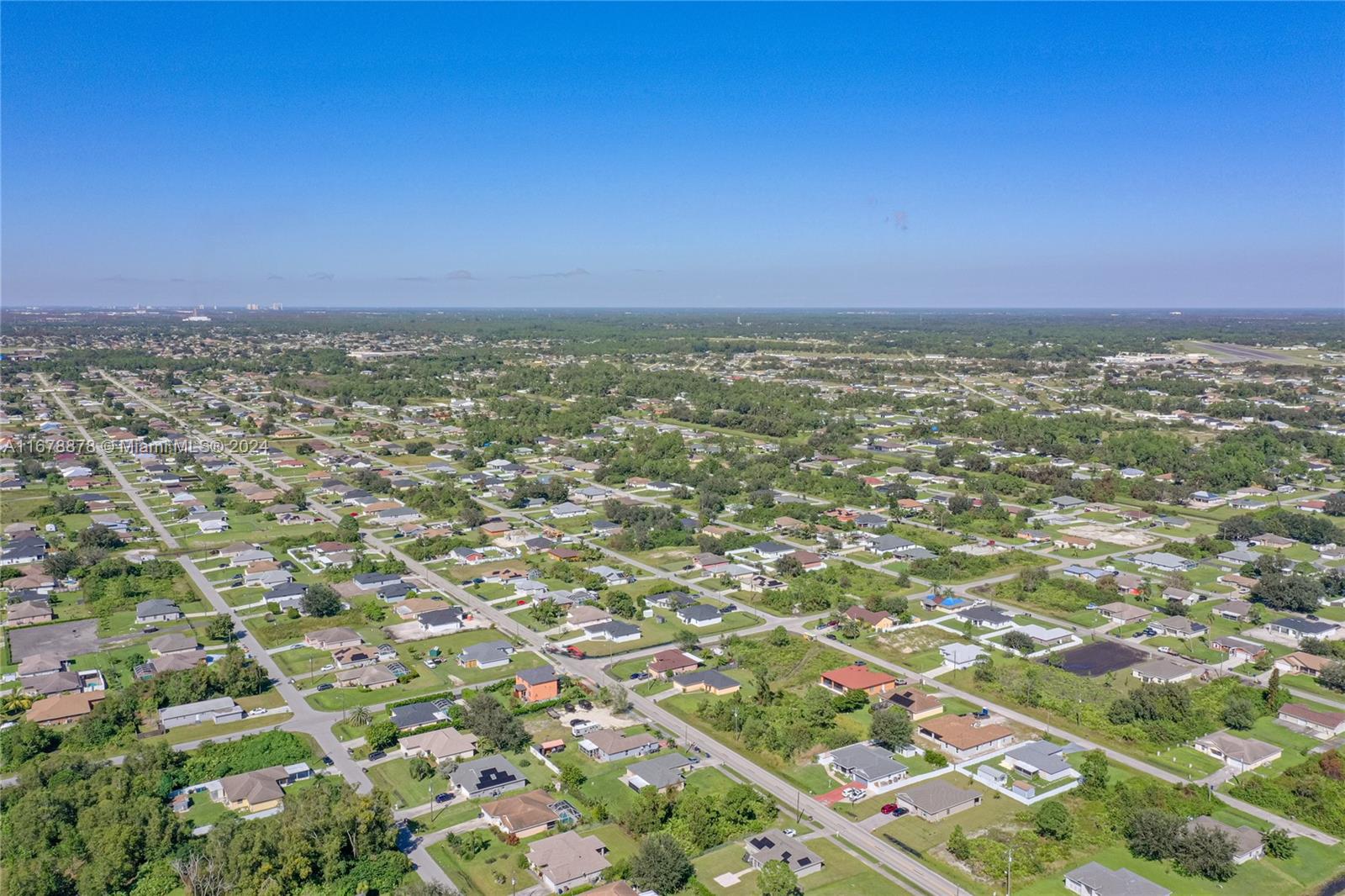 Residential, Lehigh Acres, Florida image 31