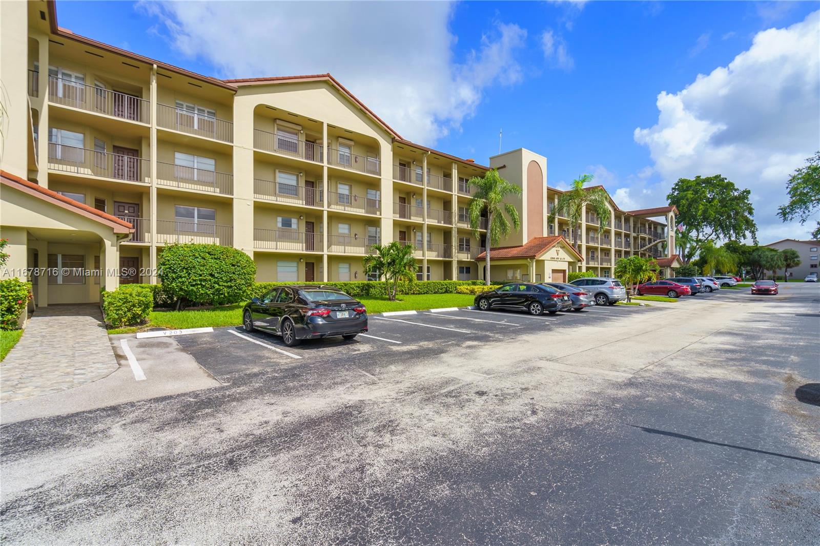 12901 SW 15th Ct #310V, Pembroke Pines, Florida image 5