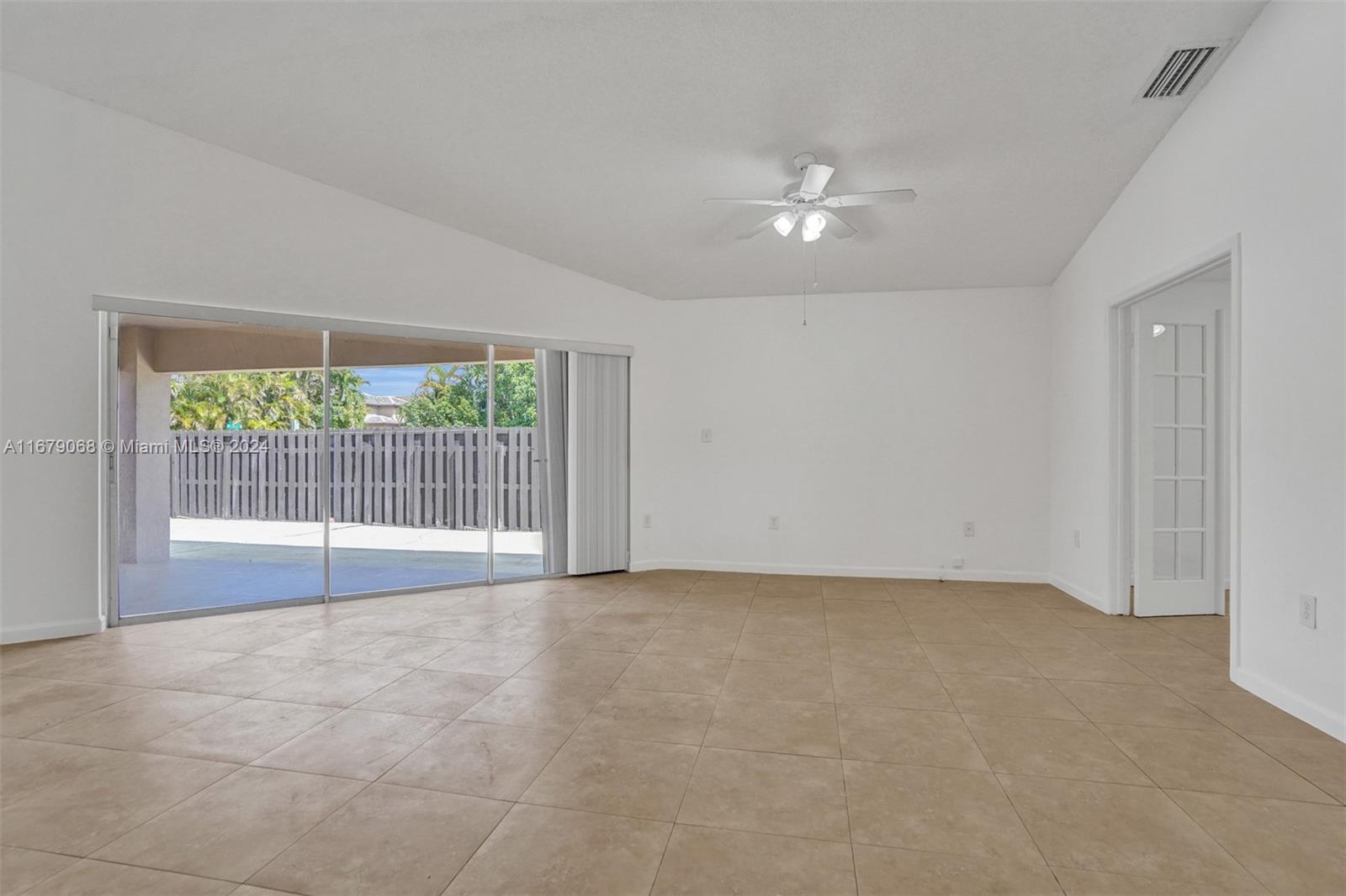 5247 NW 186th St, Miami Gardens, Florida image 21