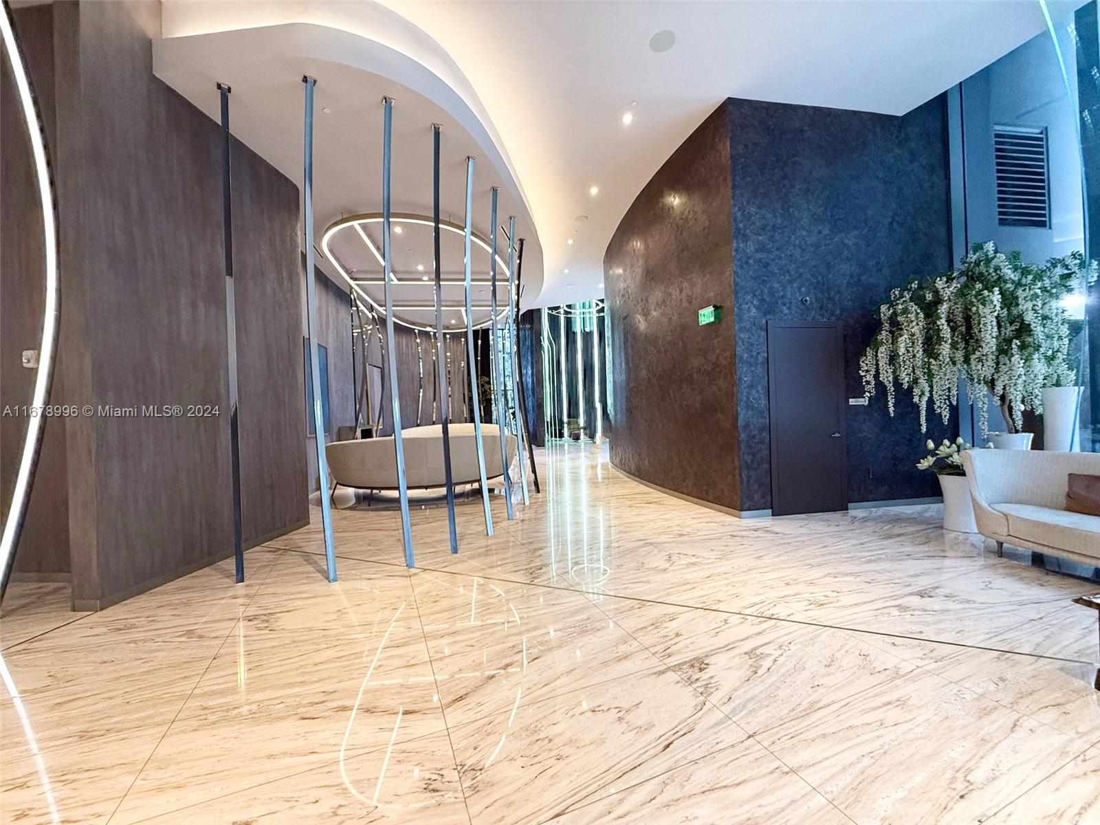 1000 Brickell Plz #4215, Miami FL 33131