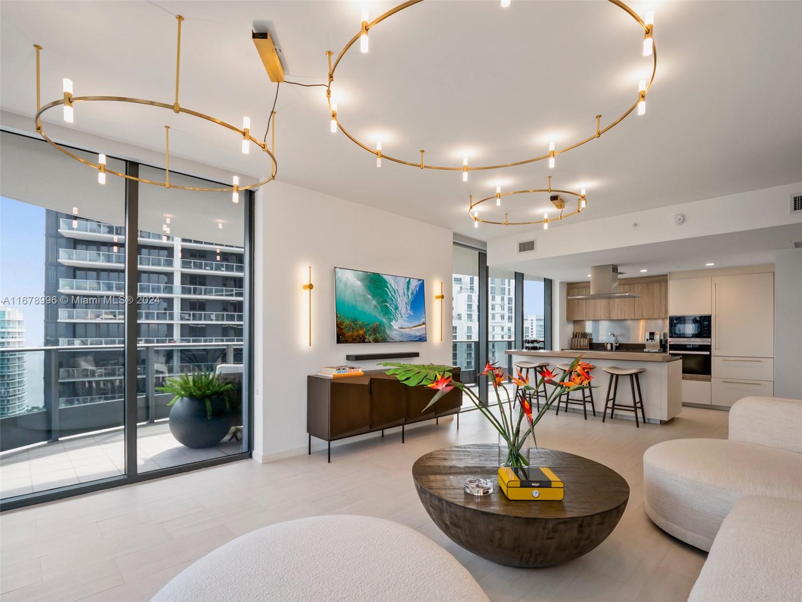 1000 Brickell Plz #4215, Miami FL 33131