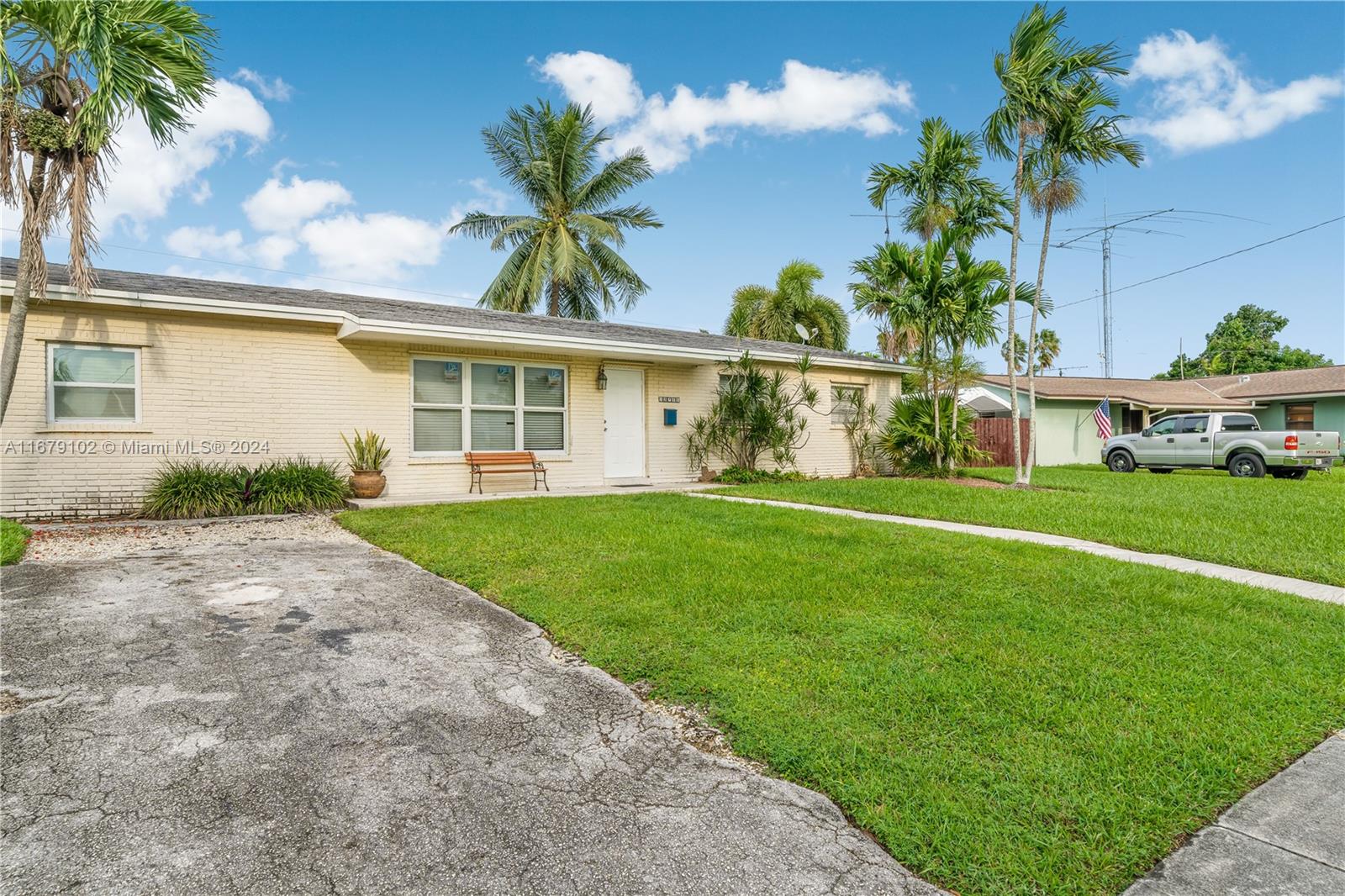 Residential, Cutler Bay, Florida image 3