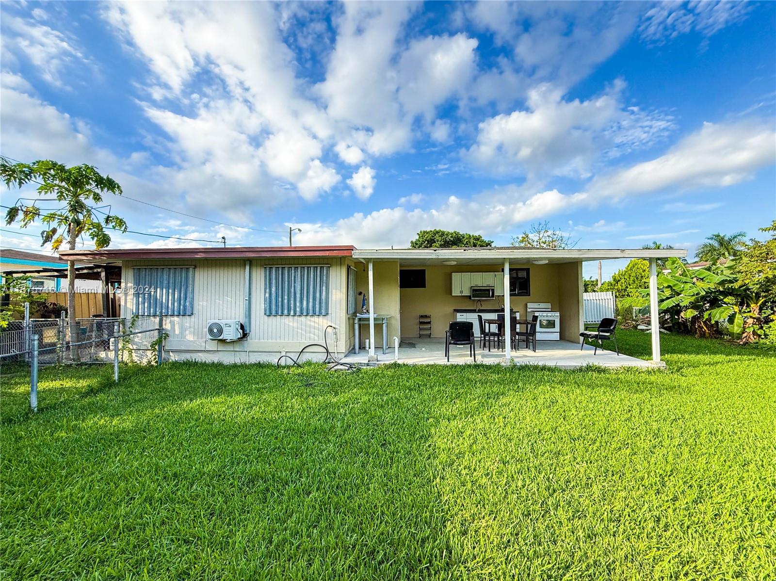 1540 NE 9th St, Homestead, Florida image 25