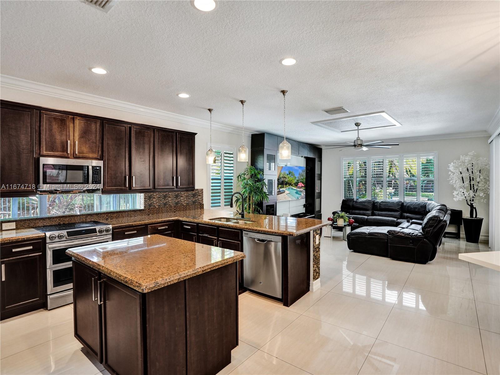 11565 Mantova Bay Cir, Boynton Beach, Florida image 21