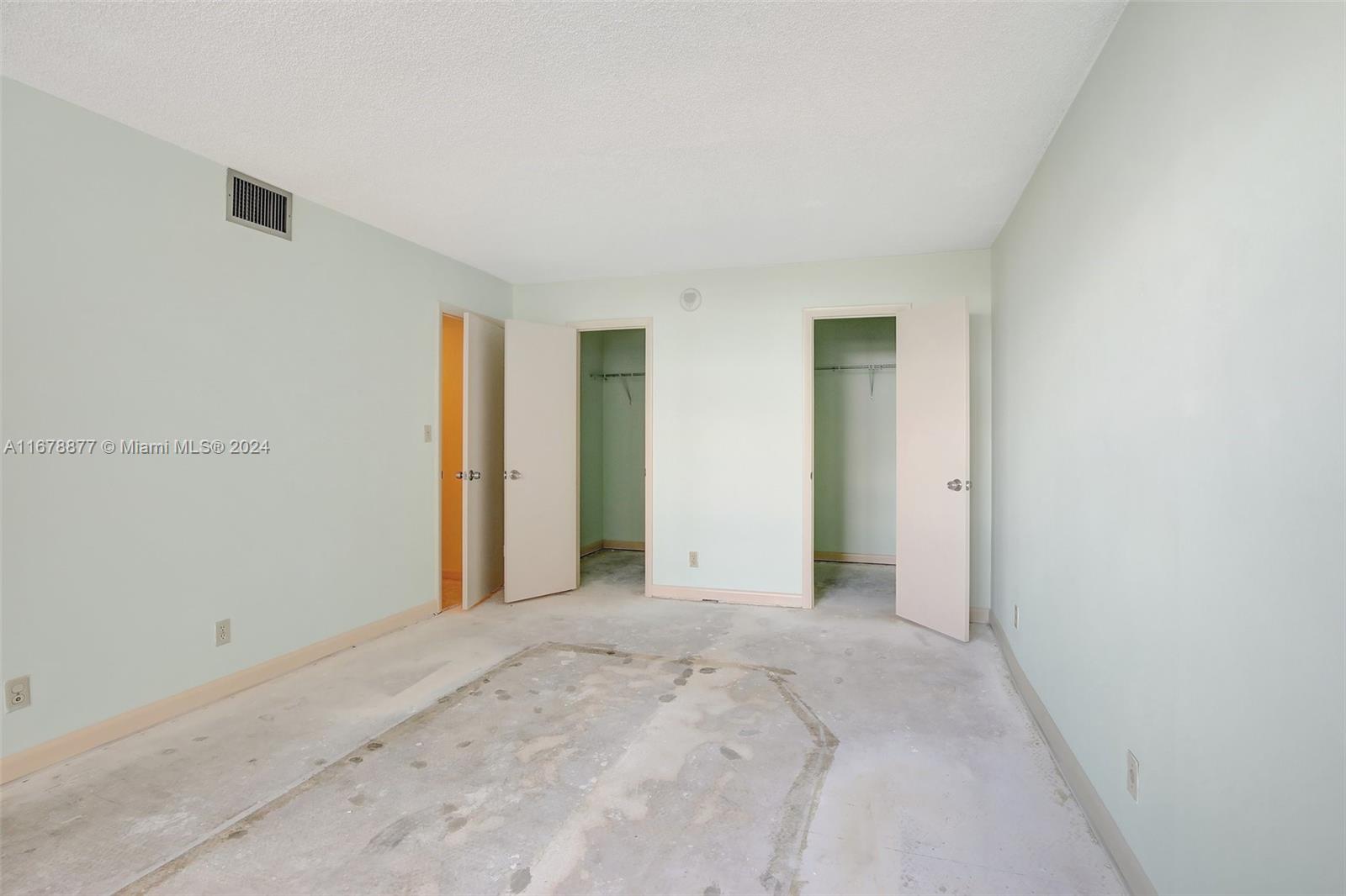 137 Golden Isles Dr #712, Hallandale Beach, Florida image 33