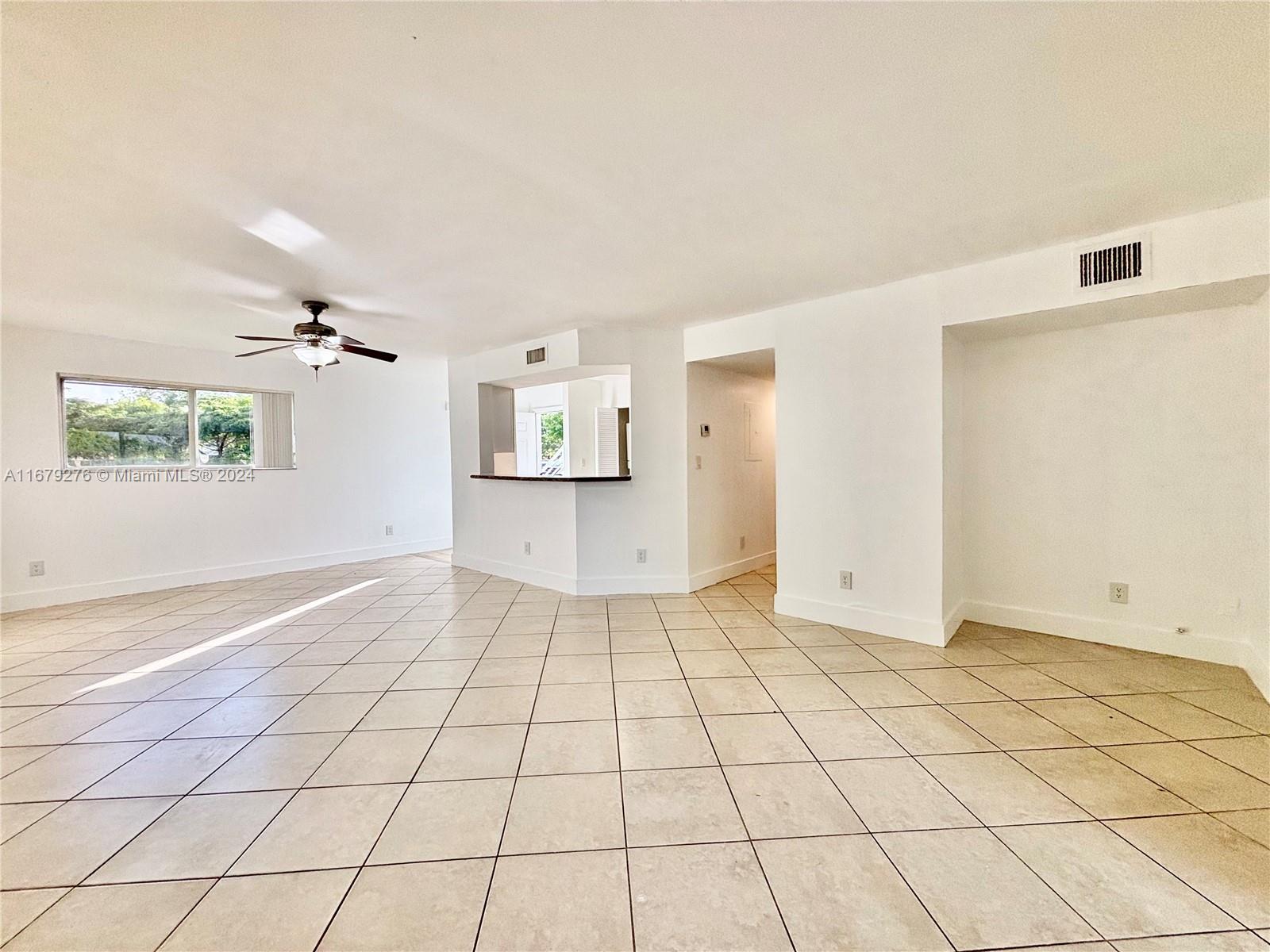 3405 NW 44th St #104, Oakland Park, Florida image 1