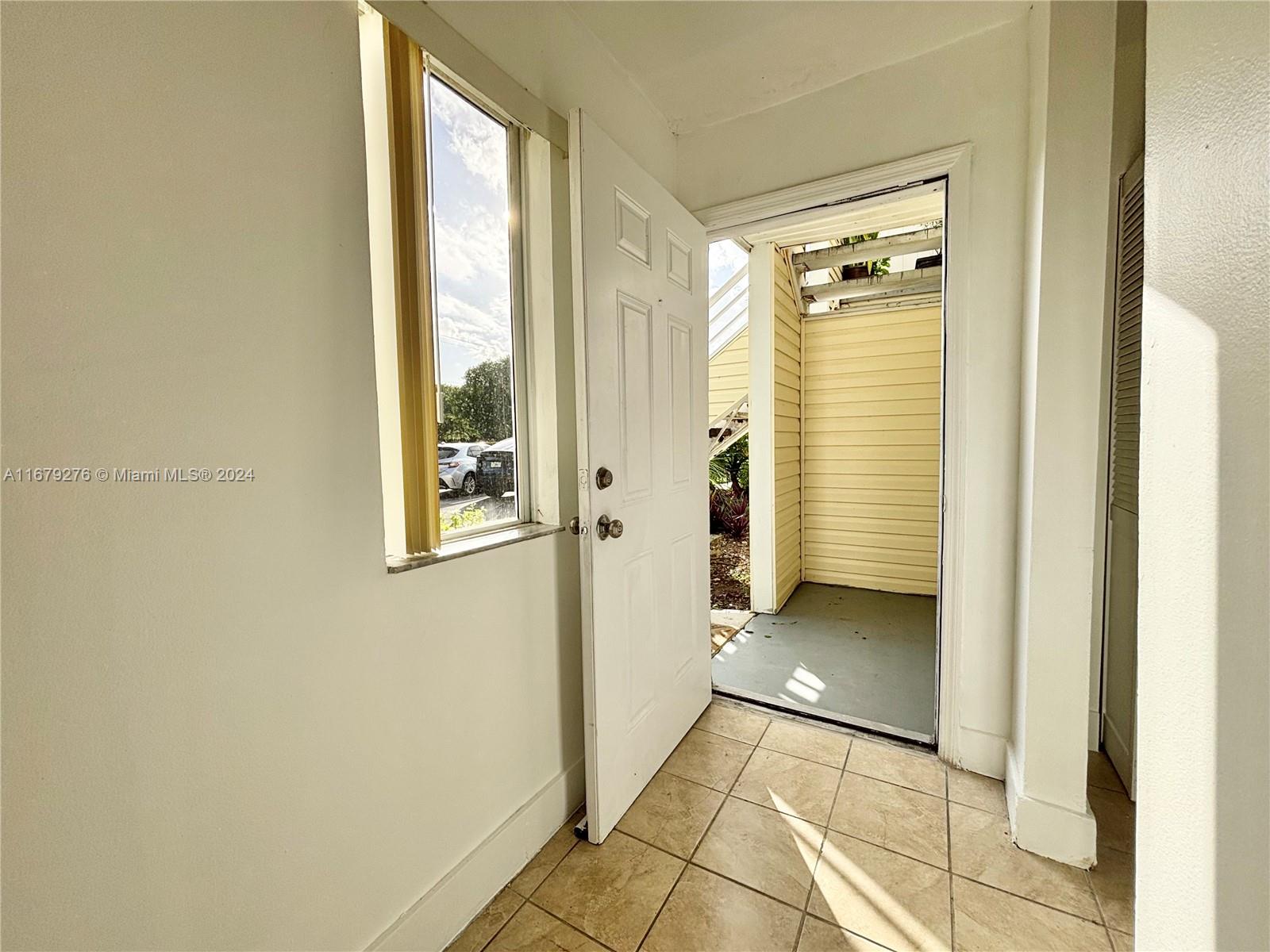 3405 NW 44th St #104, Oakland Park, Florida image 13