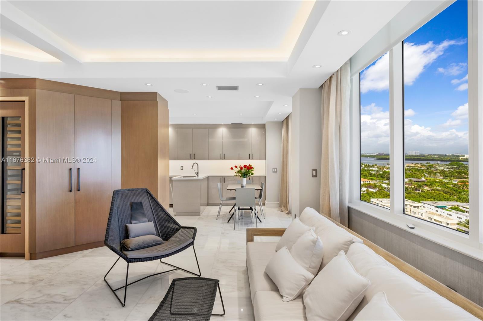 9801 Collins Ave #PH11, Bal Harbour, Florida image 9