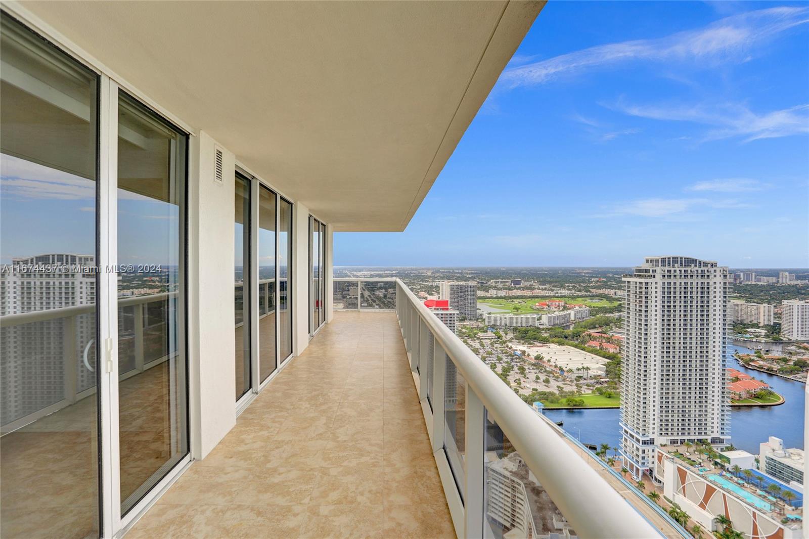 1830 S Ocean Dr #5008, Hallandale Beach, Florida image 32