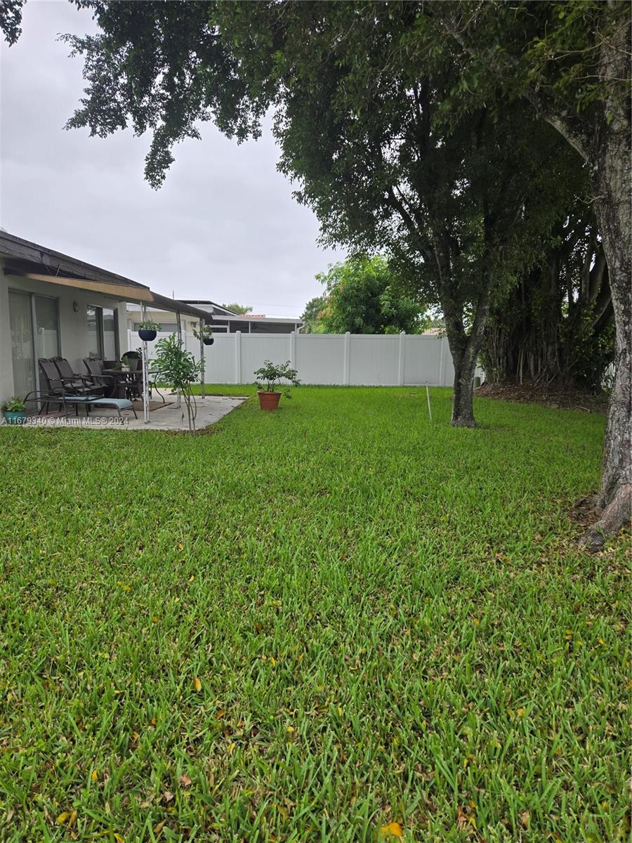 8010 NW 106th Ave, Tamarac, Florida image 27