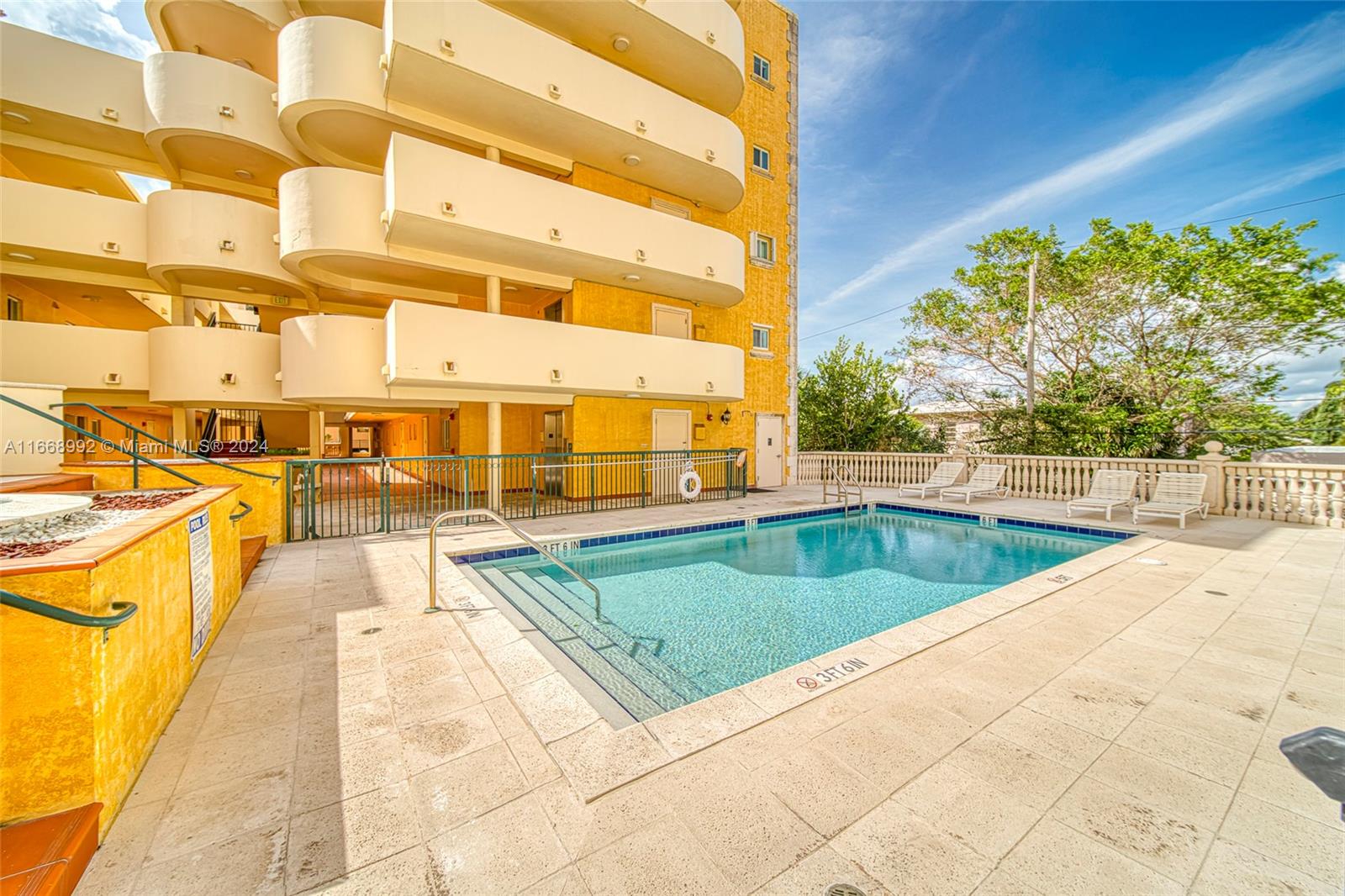 8888 Collins Ave #201, Surfside, Florida image 1