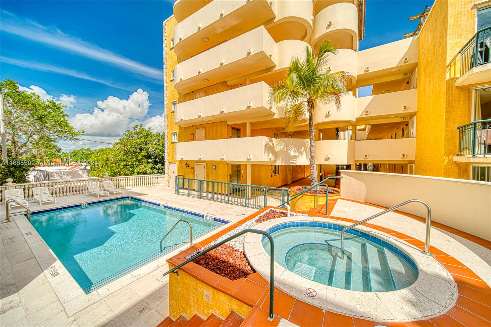 8888 Collins Ave #201, Surfside, Florida image 31