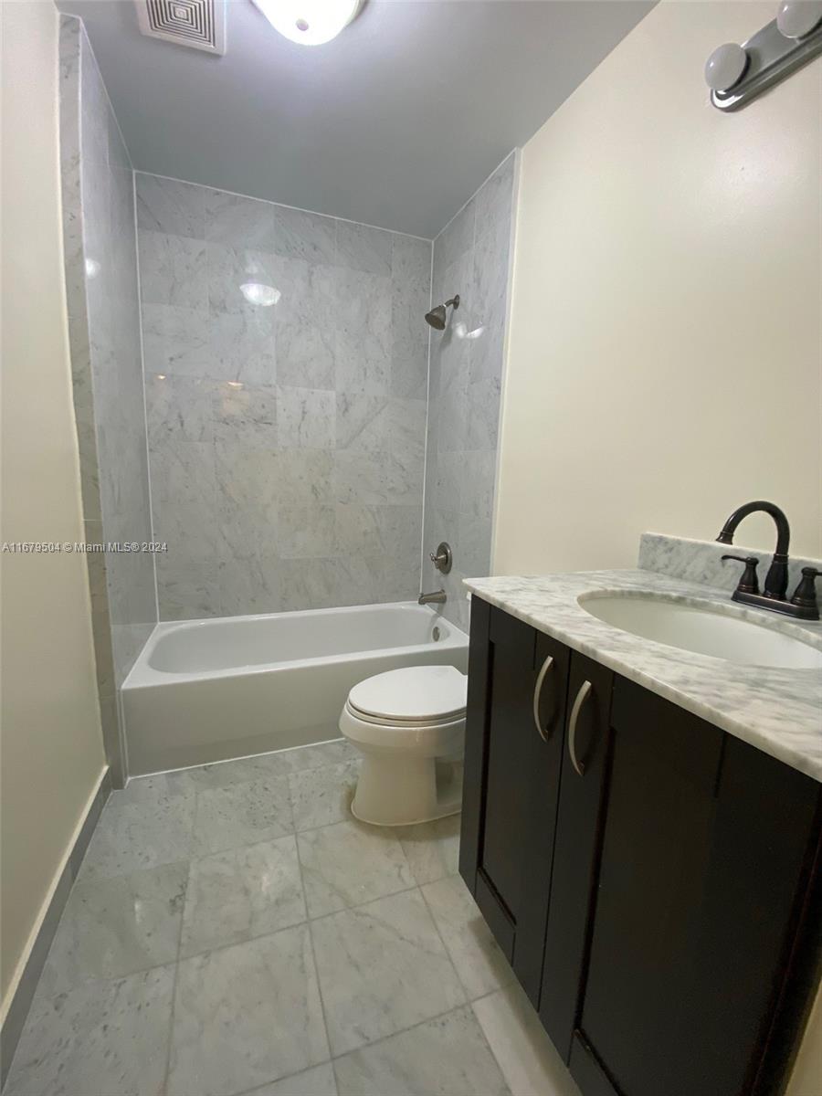 50 Alhambra Cir #407, Coral Gables, Florida image 17