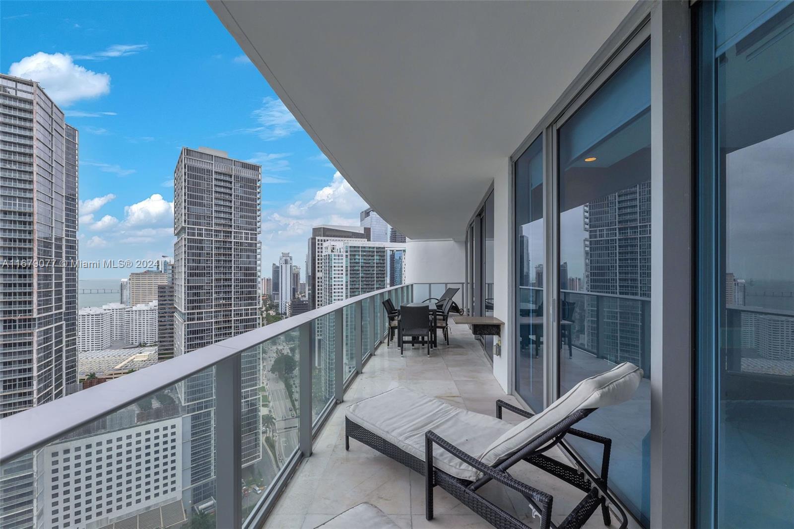 200 Biscayne Boulevard Way #3507, Miami, Florida image 2