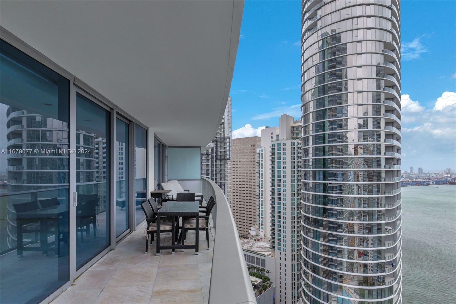 200 Biscayne Boulevard Way #3507, Miami, Florida image 3