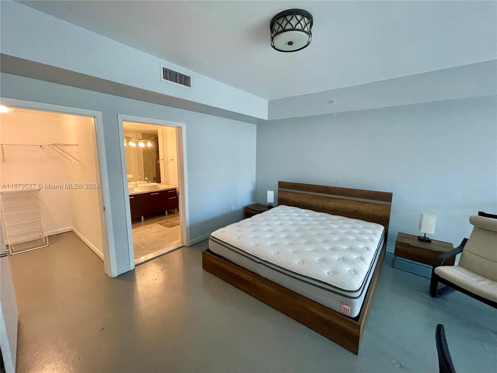 244 Biscayne Blvd #445, Miami FL 33132