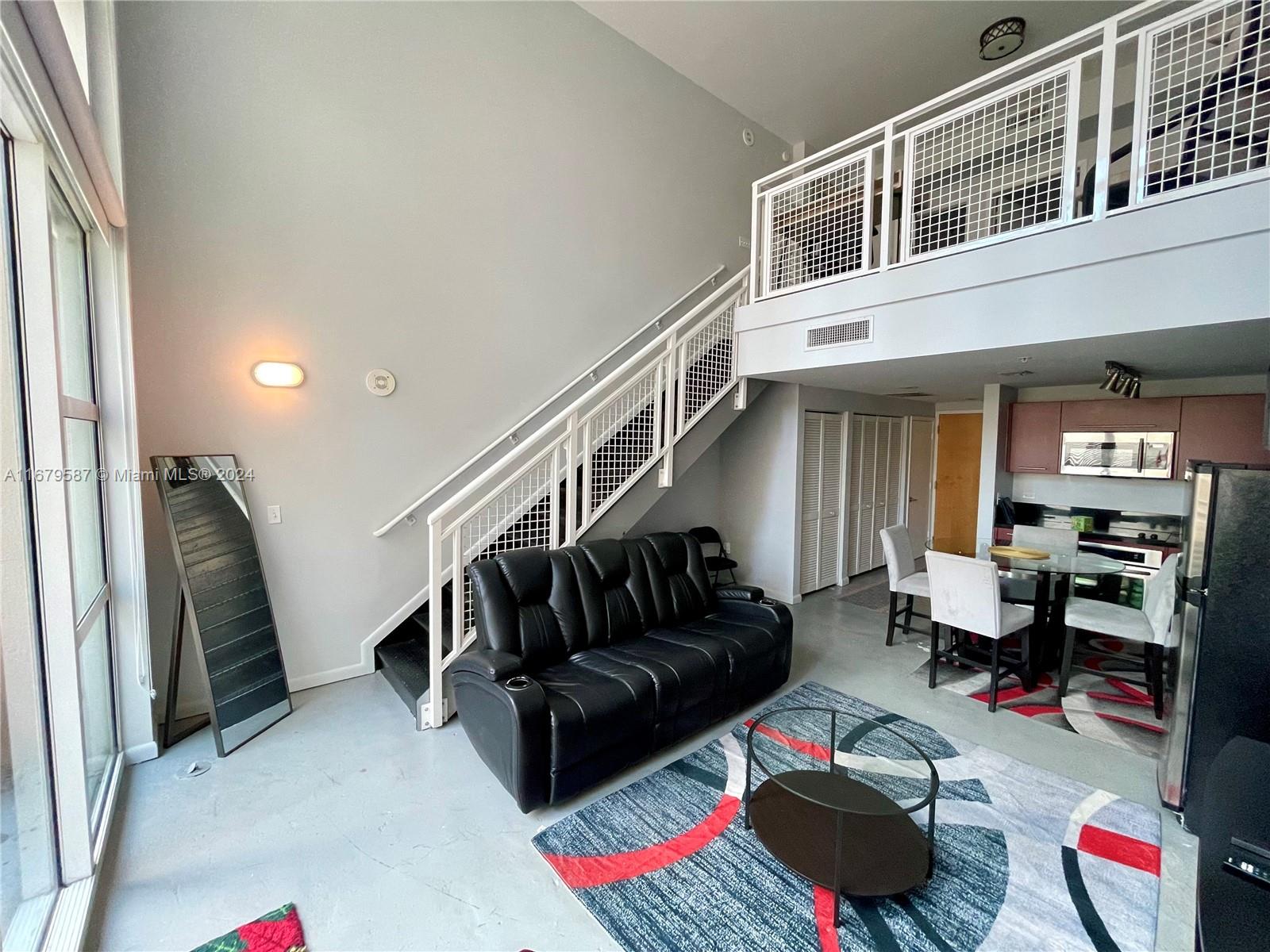 244 Biscayne Blvd #445, Miami FL 33132