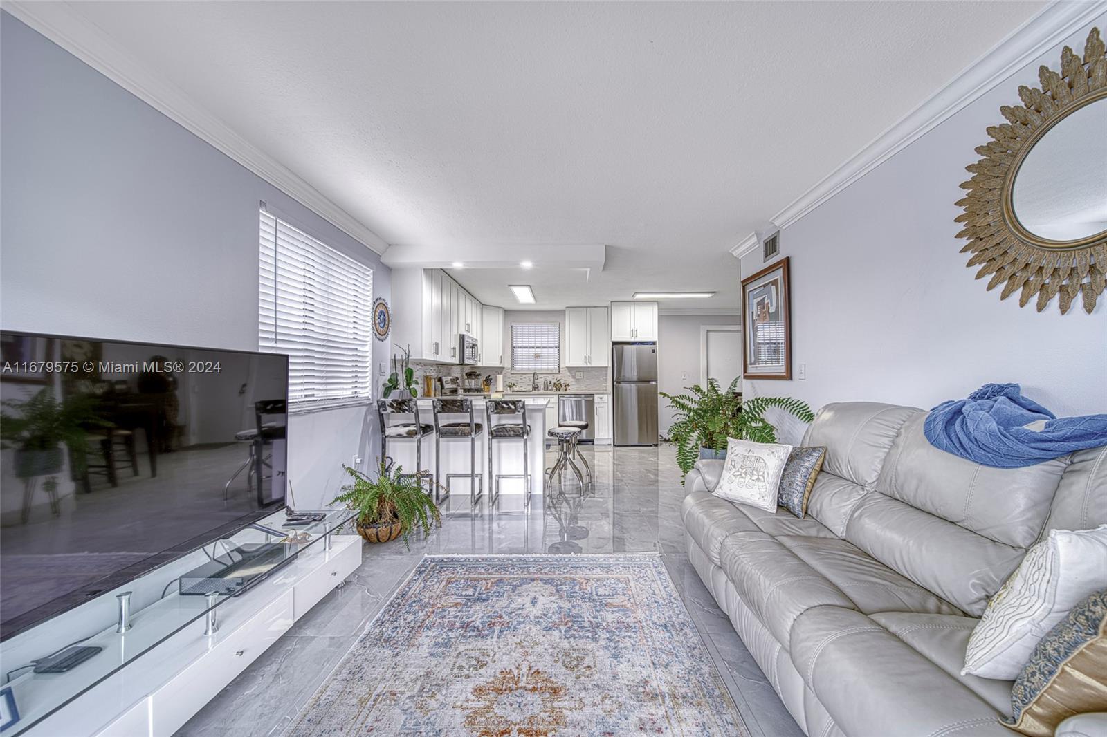 Listing Photo 10