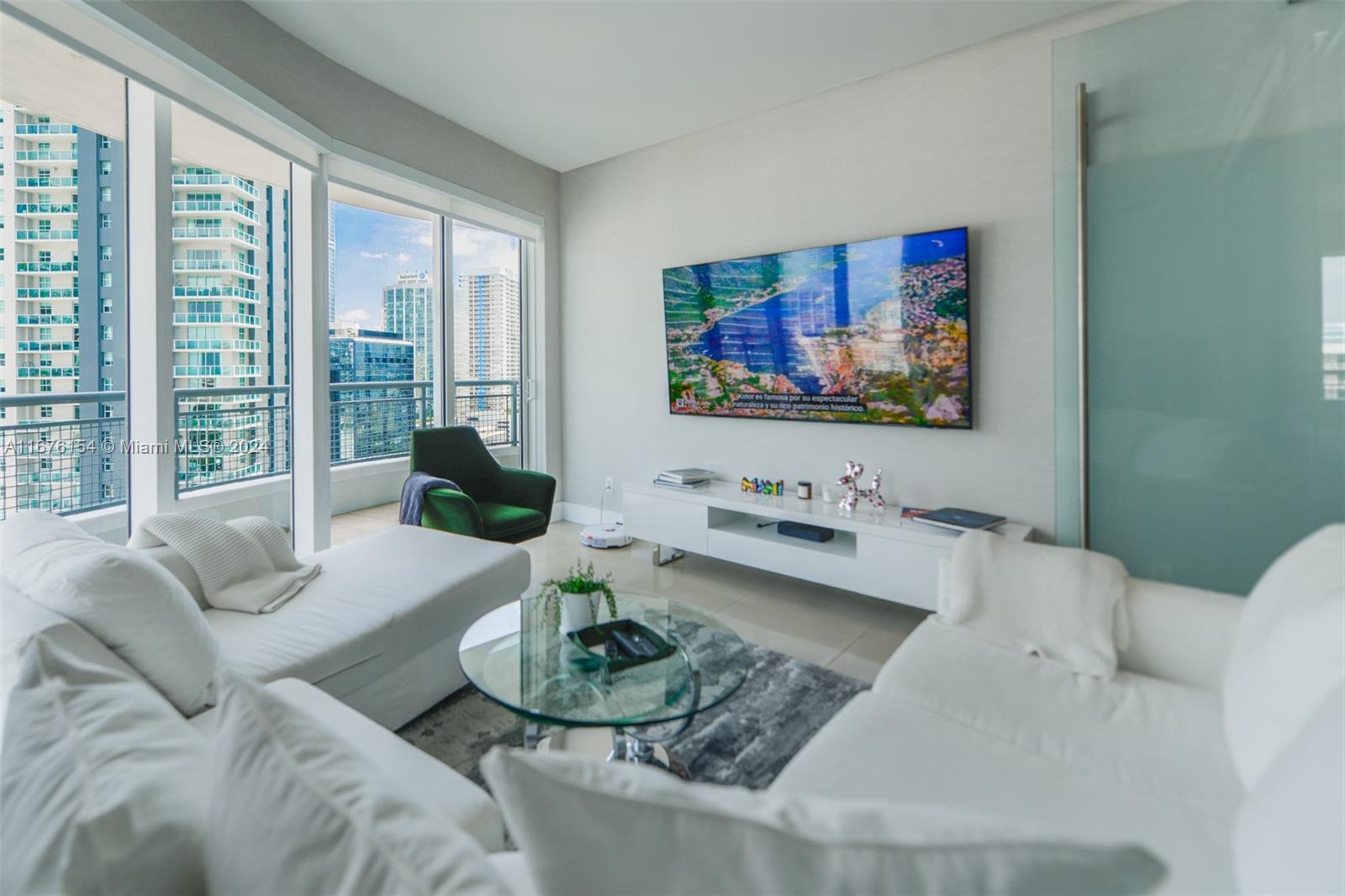 60 SW 13th St #1724, Miami FL 33130